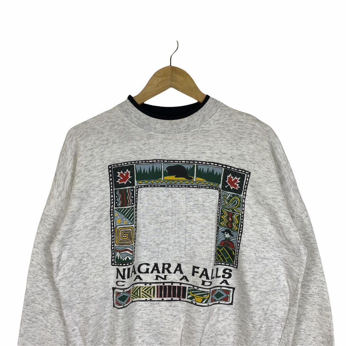 Vintage Vintage NIAGARA FALLS CANADA Big Logo Sweatshirt Pullover Size US M / EU 48-50 / 2 - 4 Thumbnail
