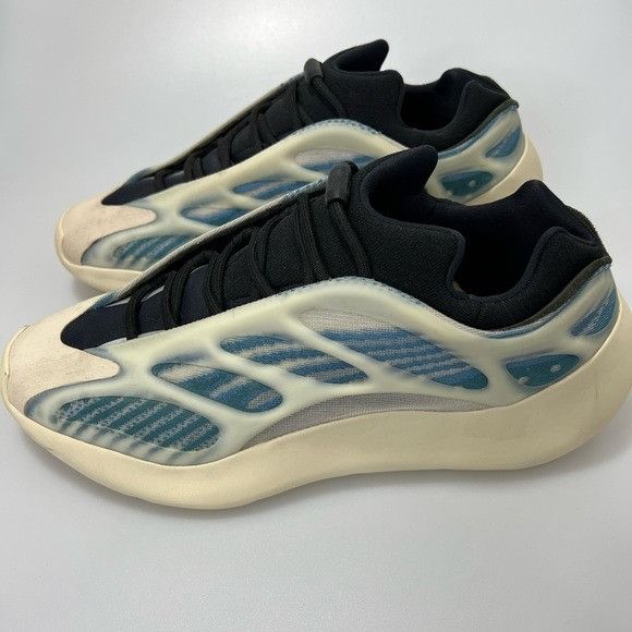 Adidas ADIDAS YEEZY 700 V3 BOOST KANYE WEST KYANITE SIZE 12 Size US 12 / EU 45 - 3 Thumbnail
