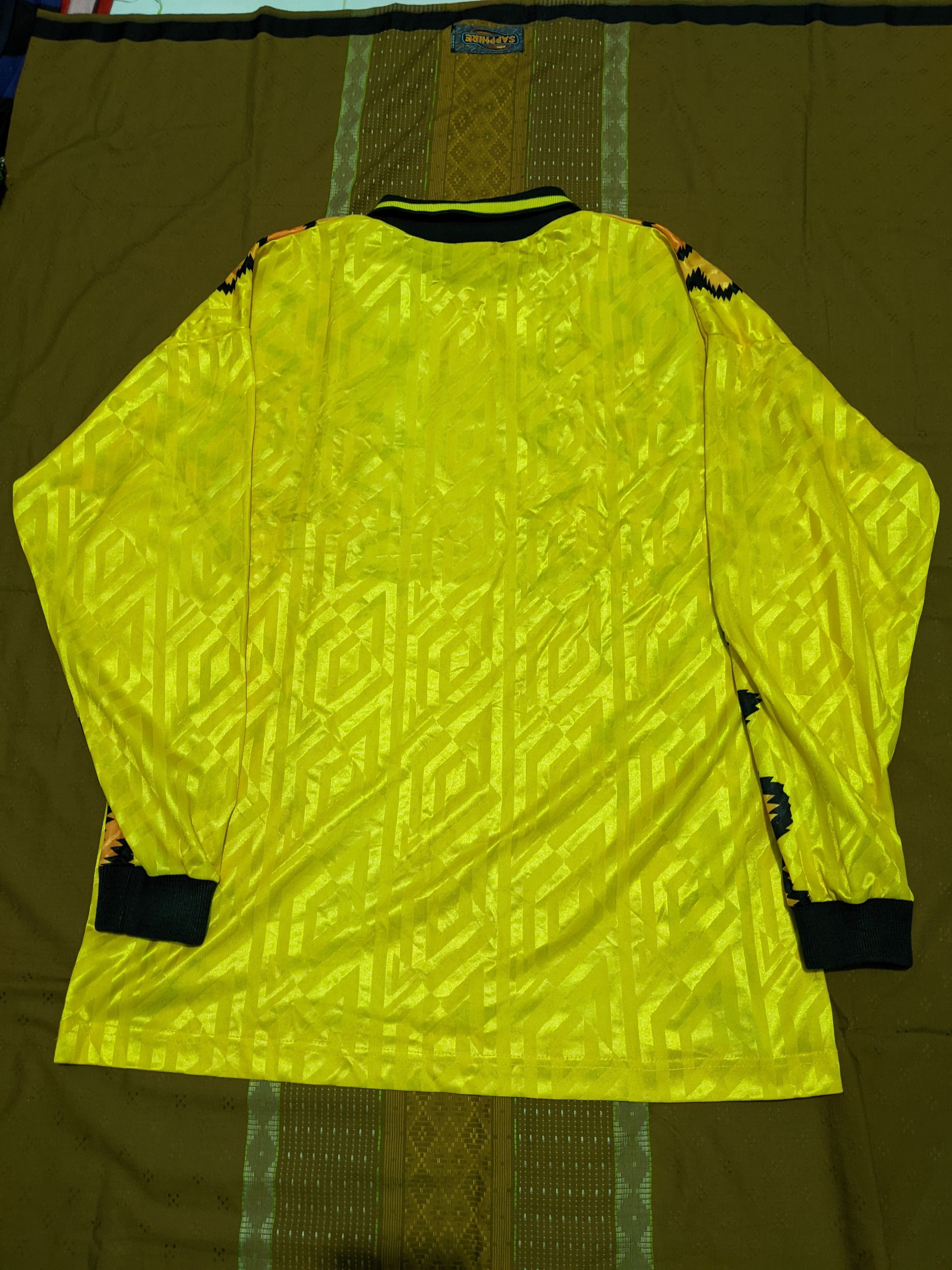 Umbro England 92-93 goalkeeper template Jersey football shirt Size US L / EU 52-54 / 3 - 2 Thumbnail
