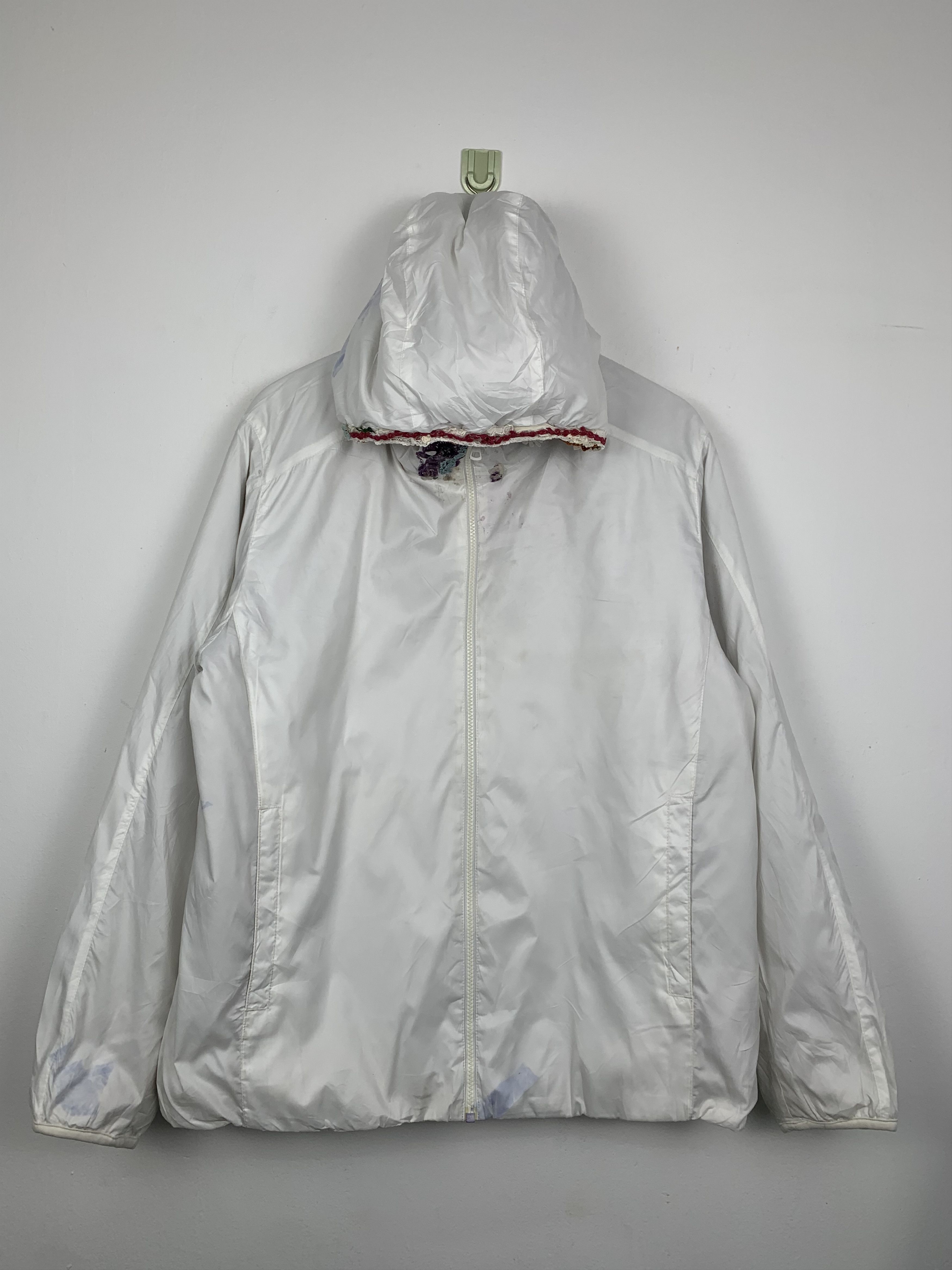 Uniqlo Vintage UNIQLO Windbreaker Flower Design Hoodie J0626 Size M / US 6-8 / IT 42-44 - 1 Thumbnail