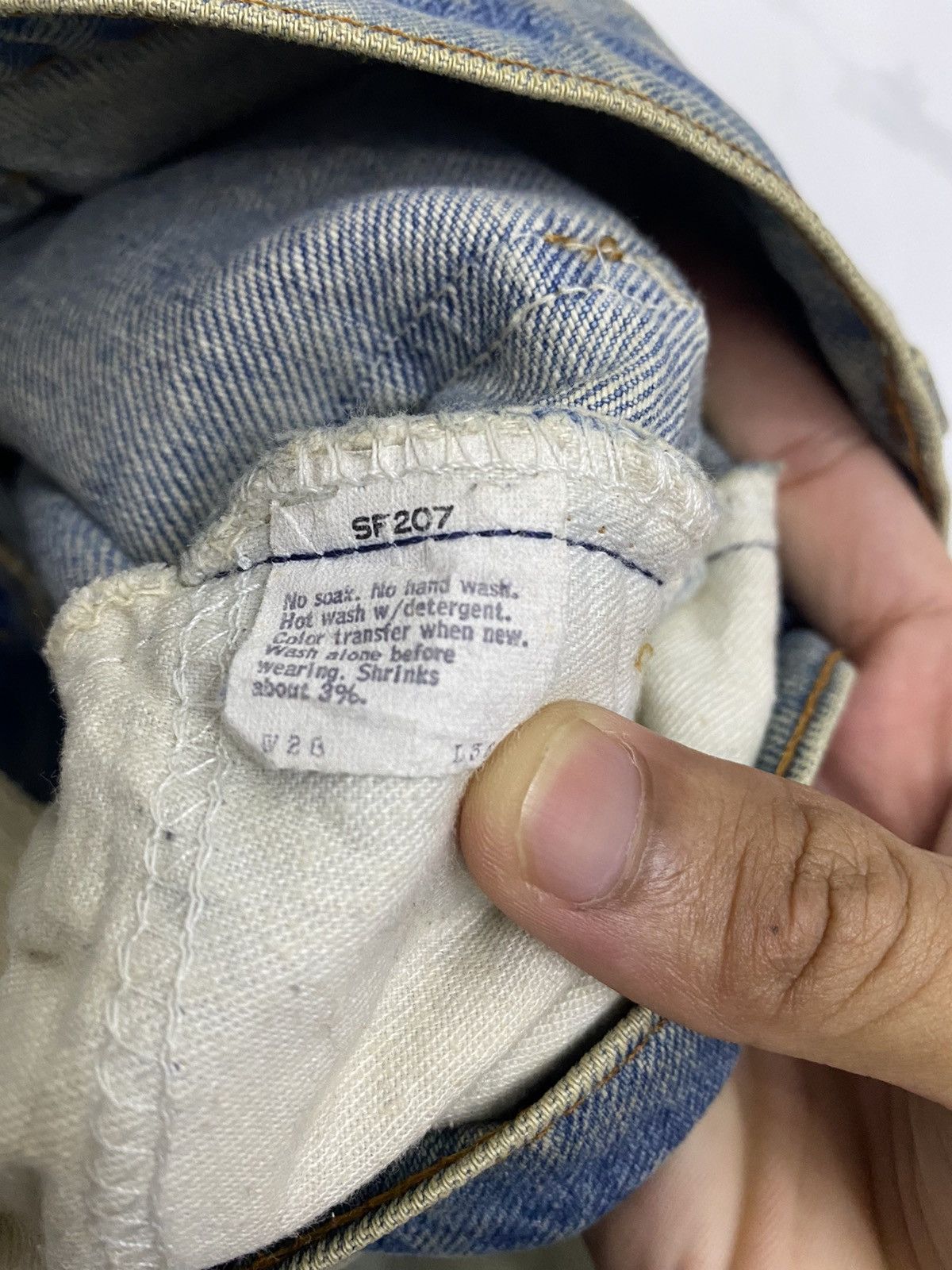 Levi's VINTAGE LEVIS OREN TAB DISTRESSED DENIM FLARED PANTS Size 28" / US 6 / IT 42 - 11 Thumbnail