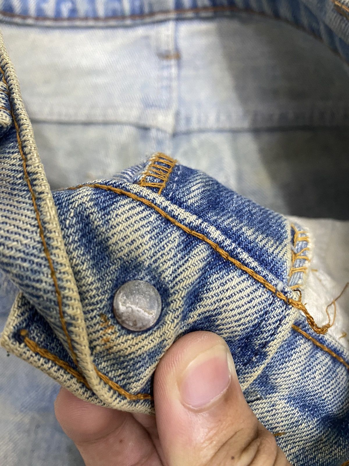 Levi's VINTAGE LEVIS OREN TAB DISTRESSED DENIM FLARED PANTS Size 28" / US 6 / IT 42 - 10 Thumbnail