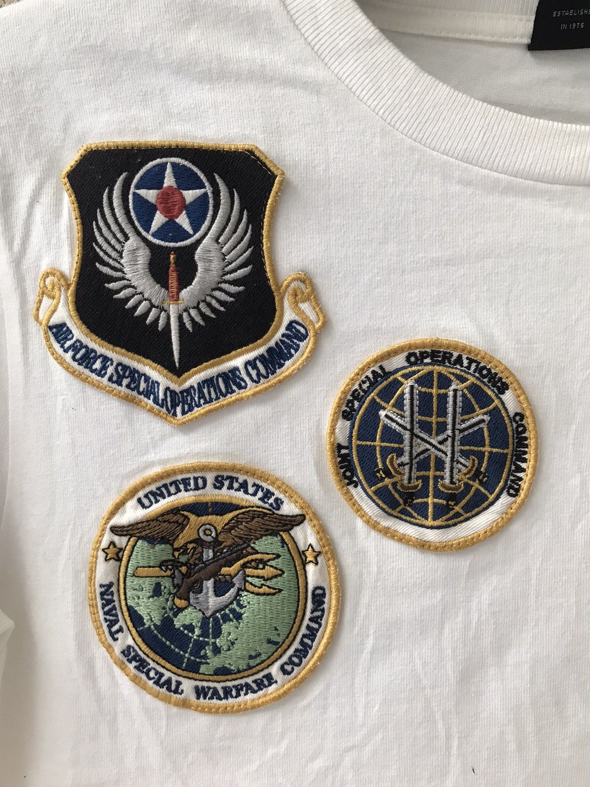 Avirex Avirex Uss Airbone Air Force Patchers Military Style Tee Size US S / EU 44-46 / 1 - 2 Thumbnail