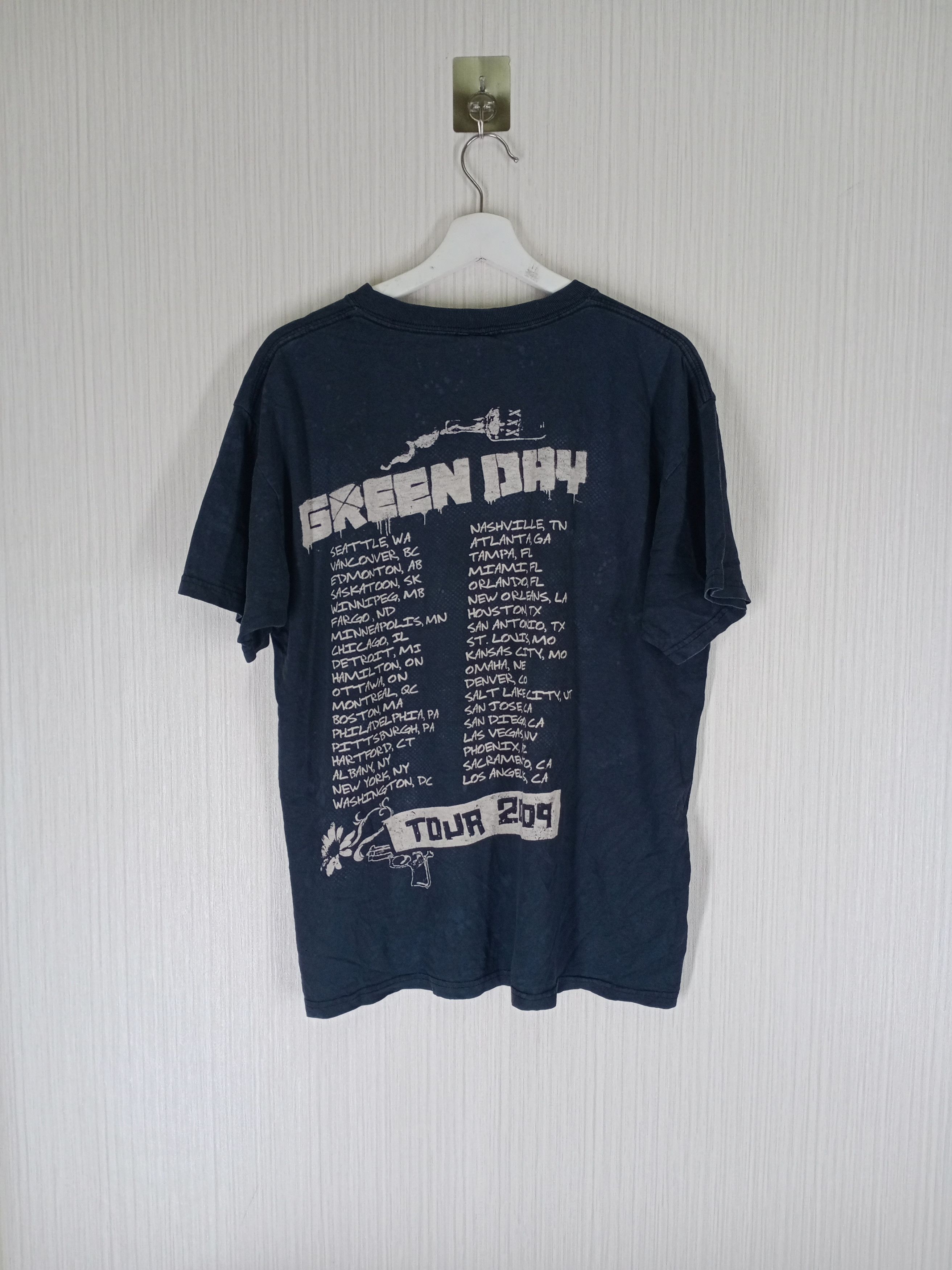 Band Tees Vintage Green Day tour tee shirt 2009 Size US L / EU 52-54 / 3 - 2 Thumbnail