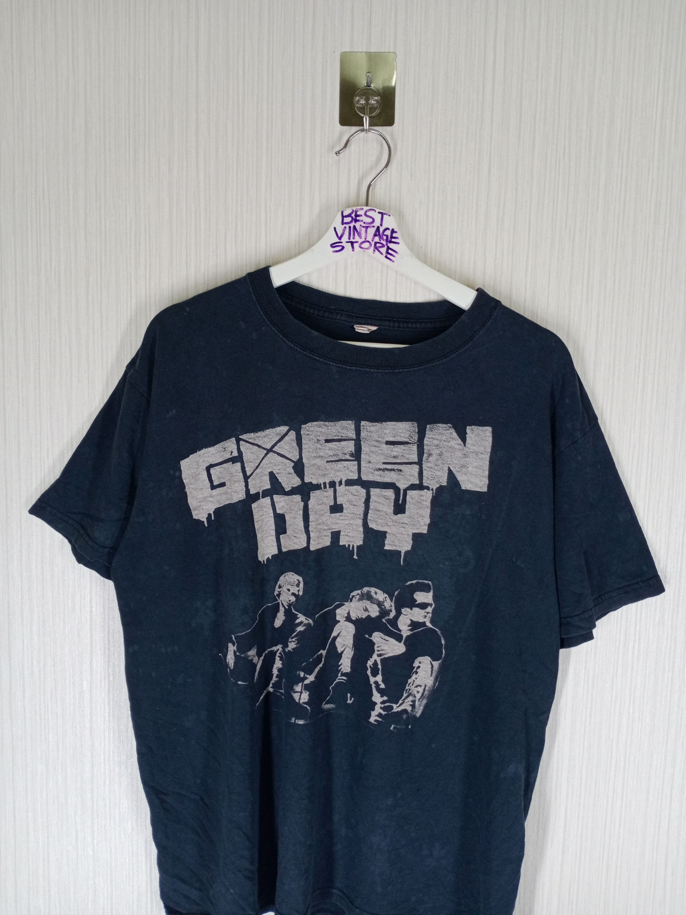 Band Tees Vintage Green Day tour tee shirt 2009 Size US L / EU 52-54 / 3 - 5 Thumbnail