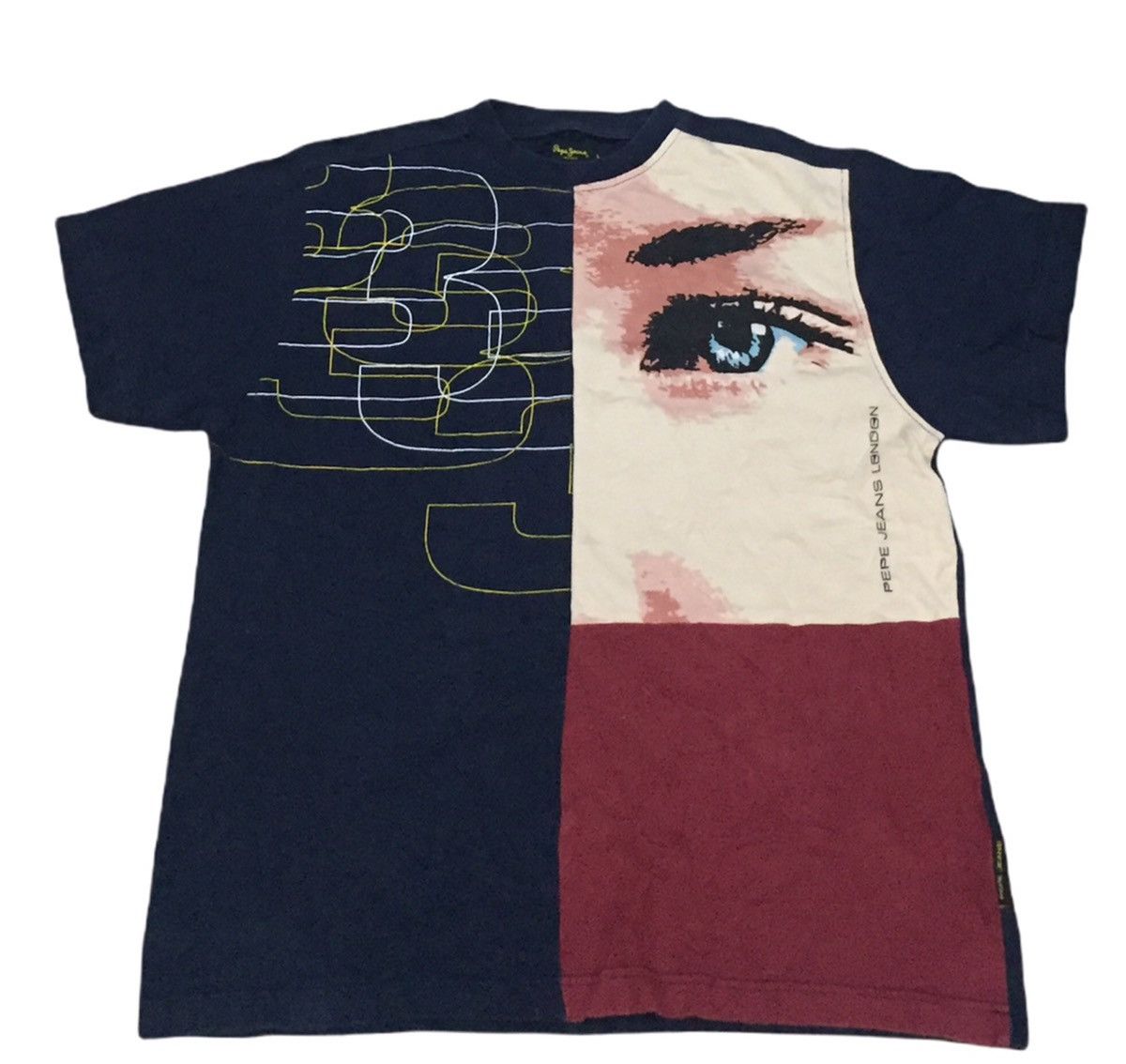Pepe Jeans Like New Pepe Jean London the eyes Tee shirt Size US L / EU 52-54 / 3 - 1 Thumbnail