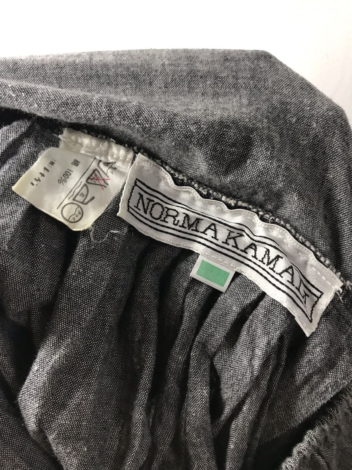 Norma Kamali × Vintage Vintage Norma Kamali Designer Grey Skirts Size 28" / US 6 / IT 42 - 5 Thumbnail