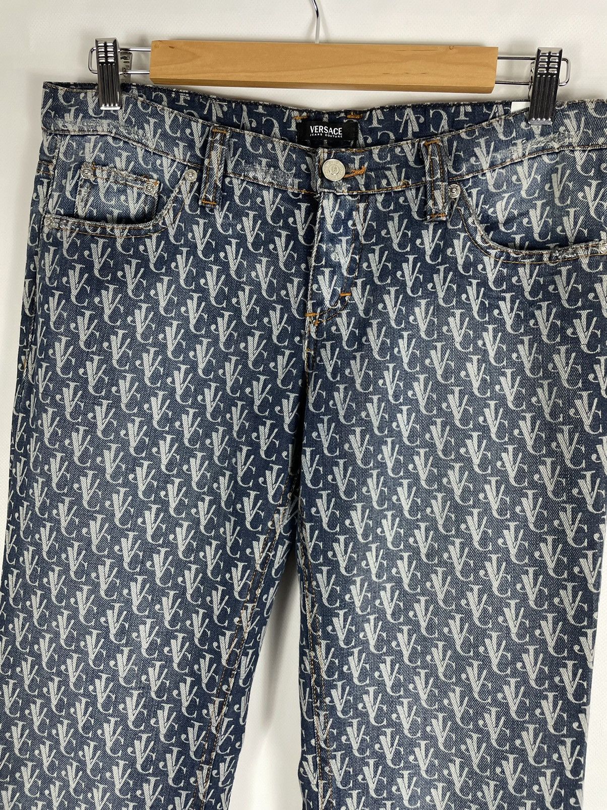 Versace × Versace Jeans Couture Versace All Over Print Monogram Jacquard Denim Pants Size US 30 / EU 46 - 2 Thumbnail
