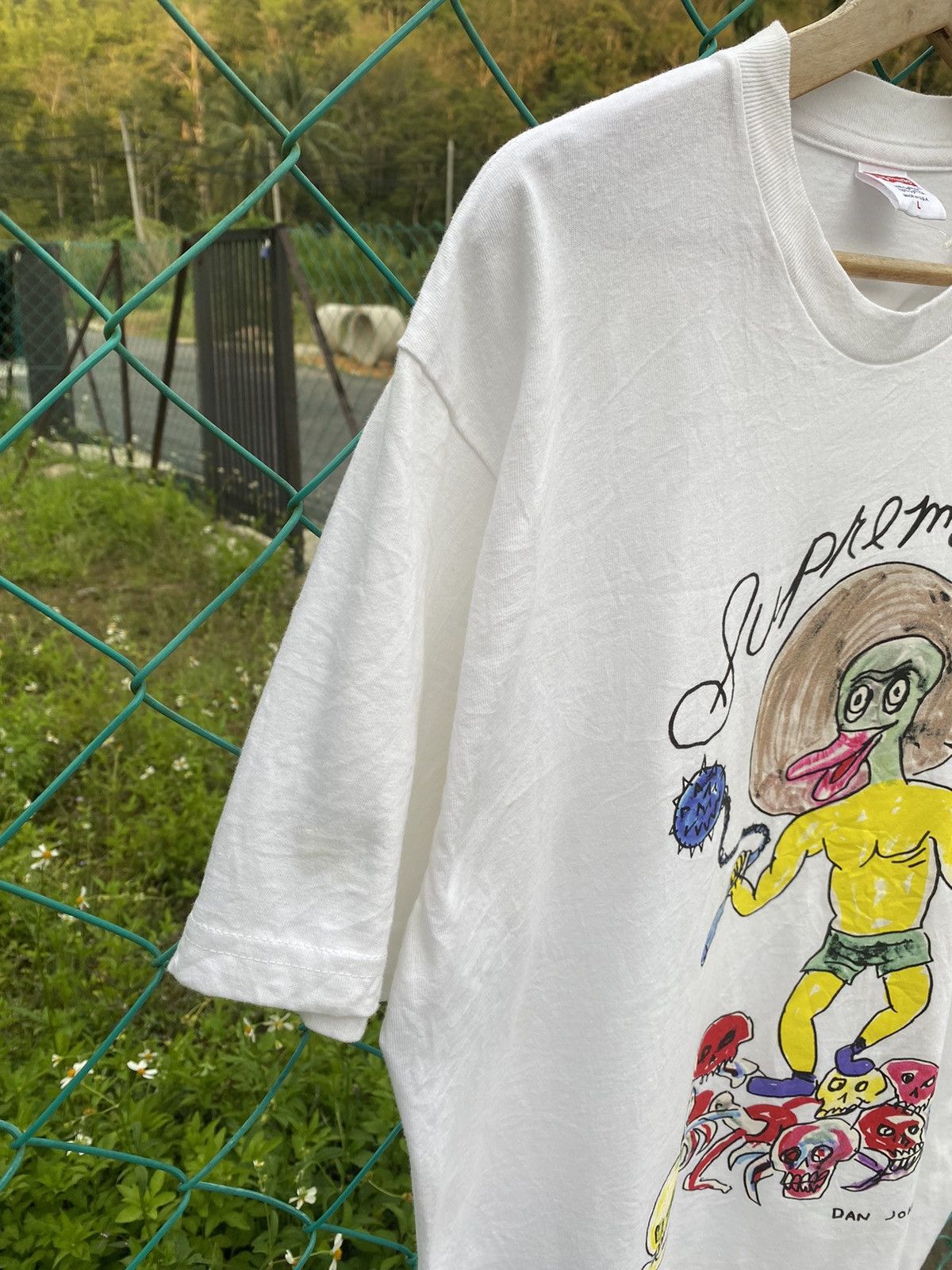 Supreme Supreme Dan Johnson Art Printed Tshirt Size US L / EU 52-54 / 3 - 3 Thumbnail
