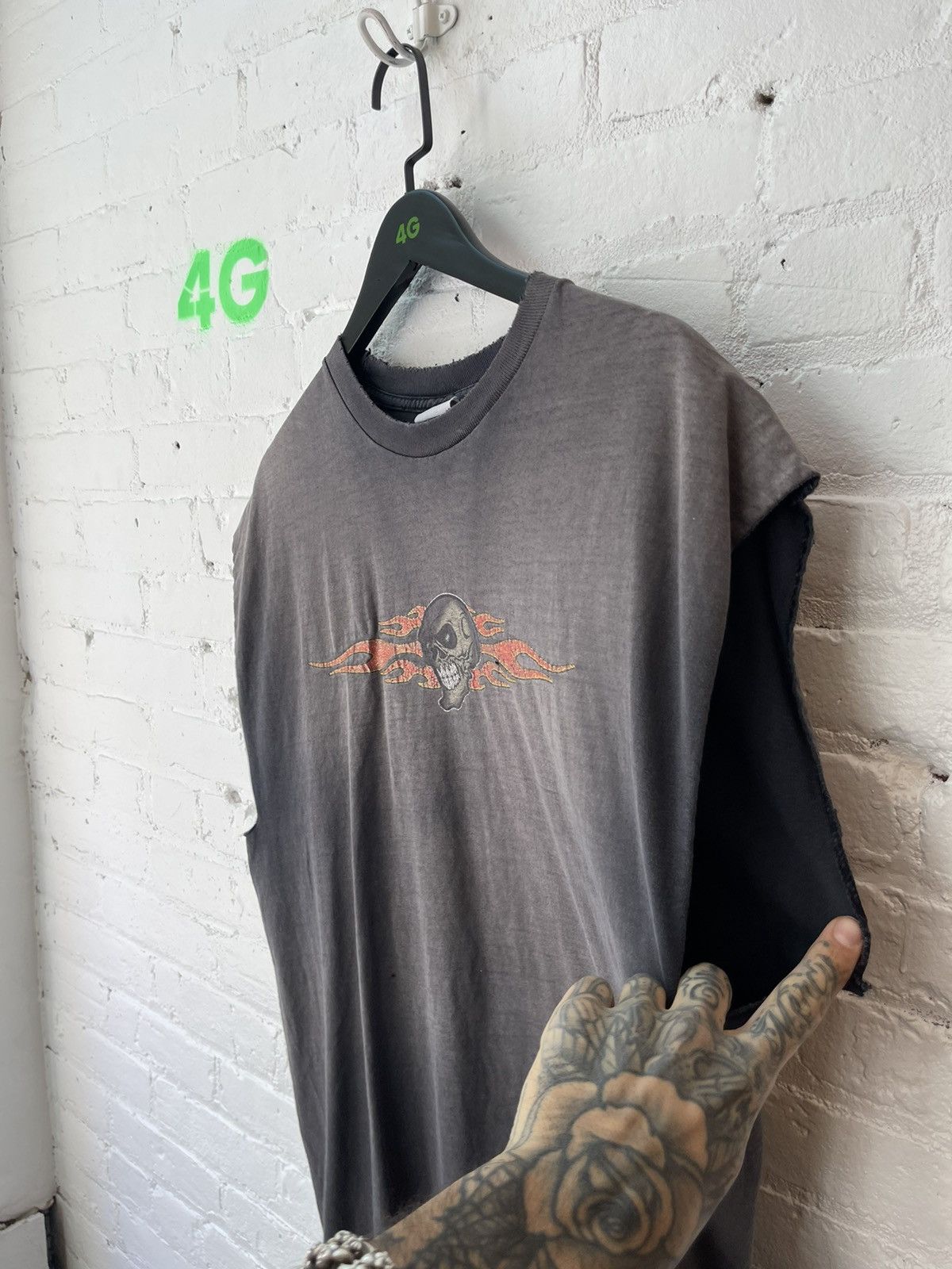 Vintage Vintage THRASHED Tank Shirt Skull Flames Tribal Cut Off Size US XL / EU 56 / 4 - 7 Thumbnail