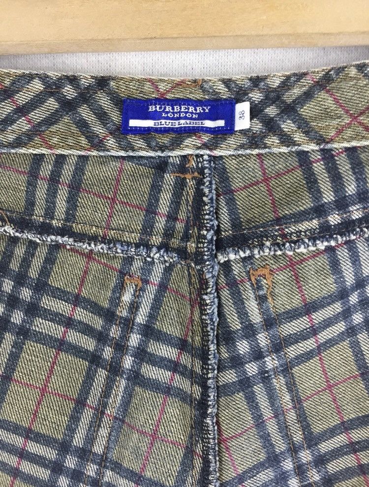 Burberry × Vintage Iconic Burberry London Blue Label Nova Check Jeans For Women Size 30" / US 8 / IT 44 - 9 Thumbnail