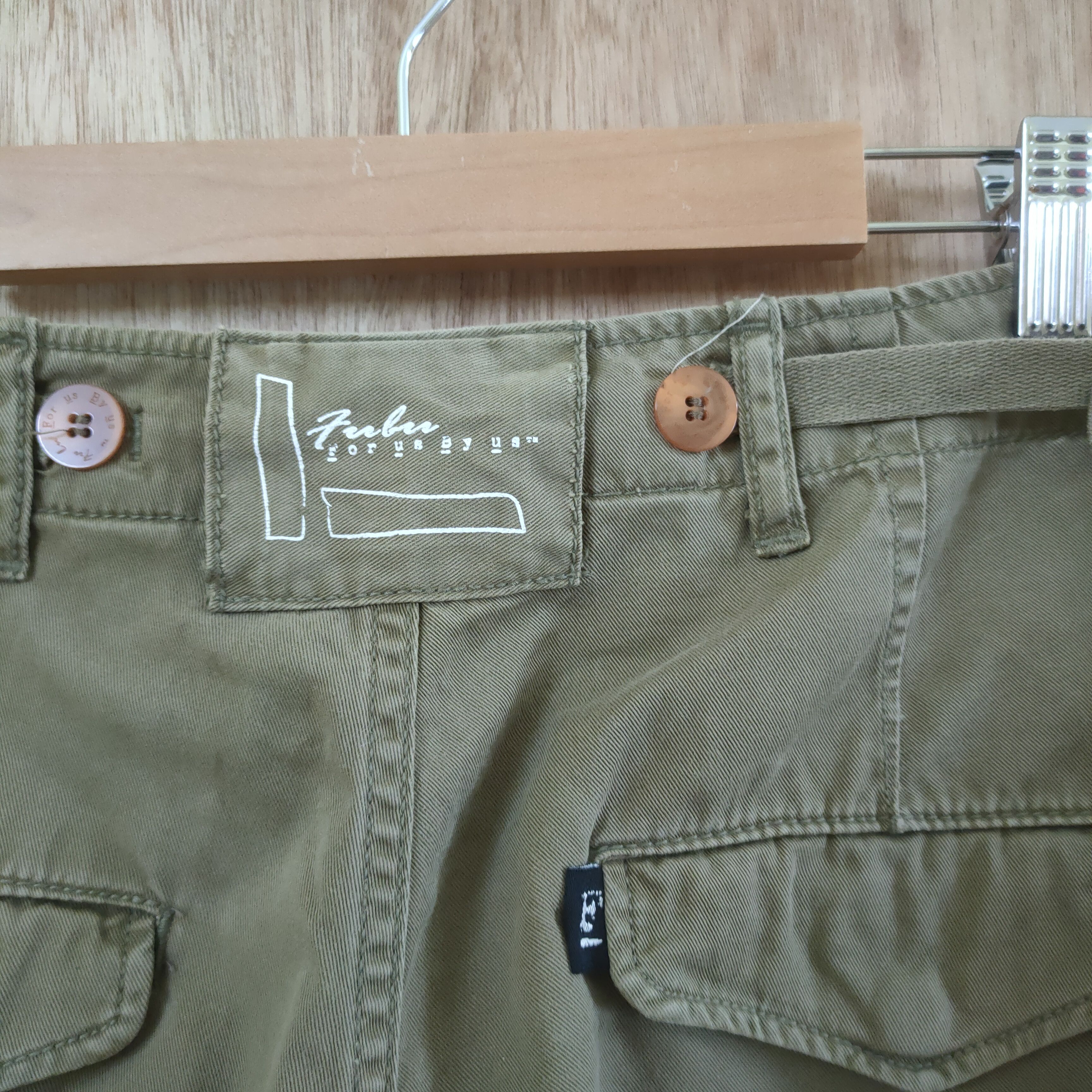 Fubu FUBU FOR US BY US VINTAGE BONDAGE BAGGY CARGO PANTS Size US 34 / EU 50 - 10 Thumbnail