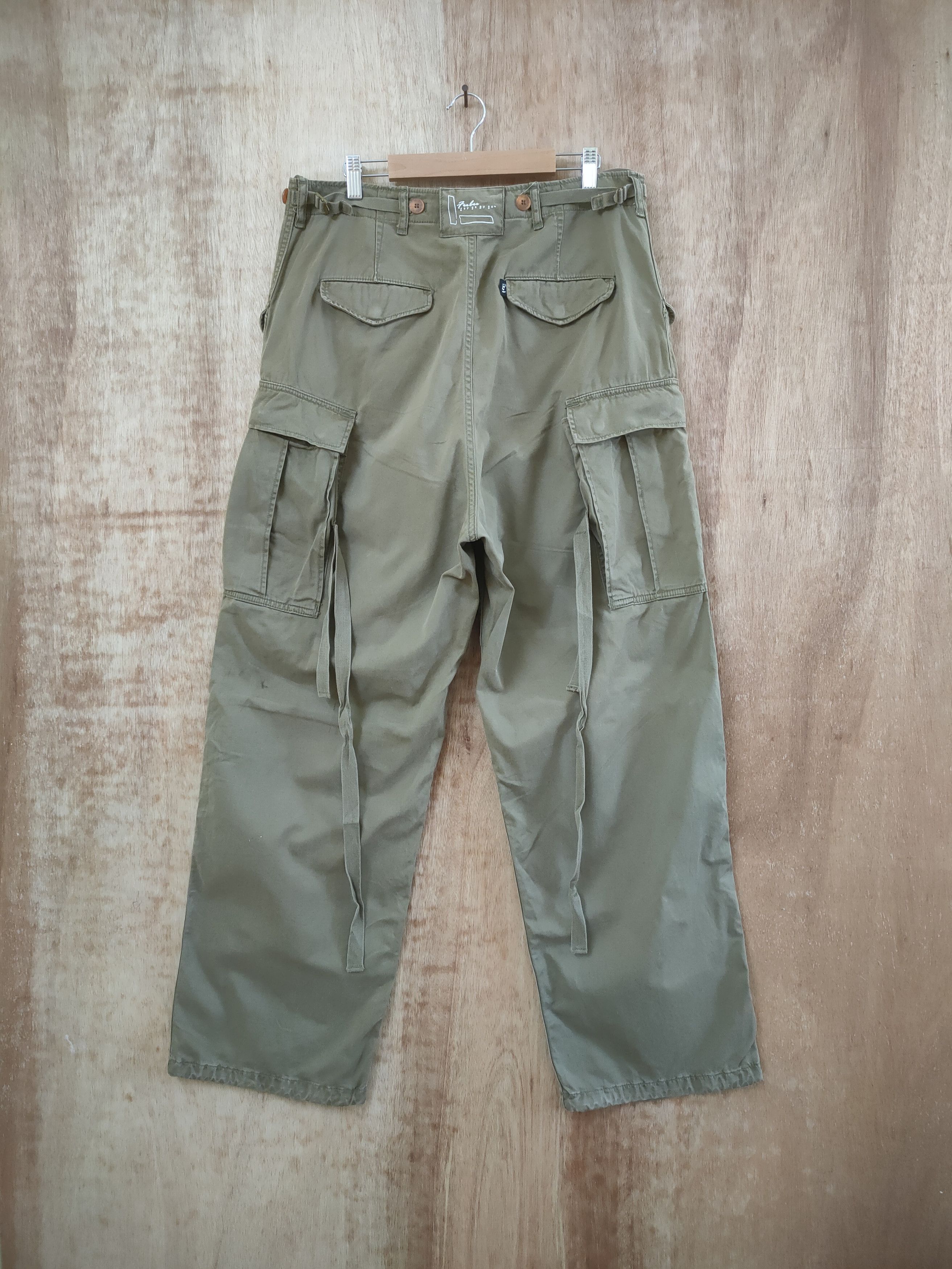 Fubu FUBU FOR US BY US VINTAGE BONDAGE BAGGY CARGO PANTS Size US 34 / EU 50 - 5 Thumbnail