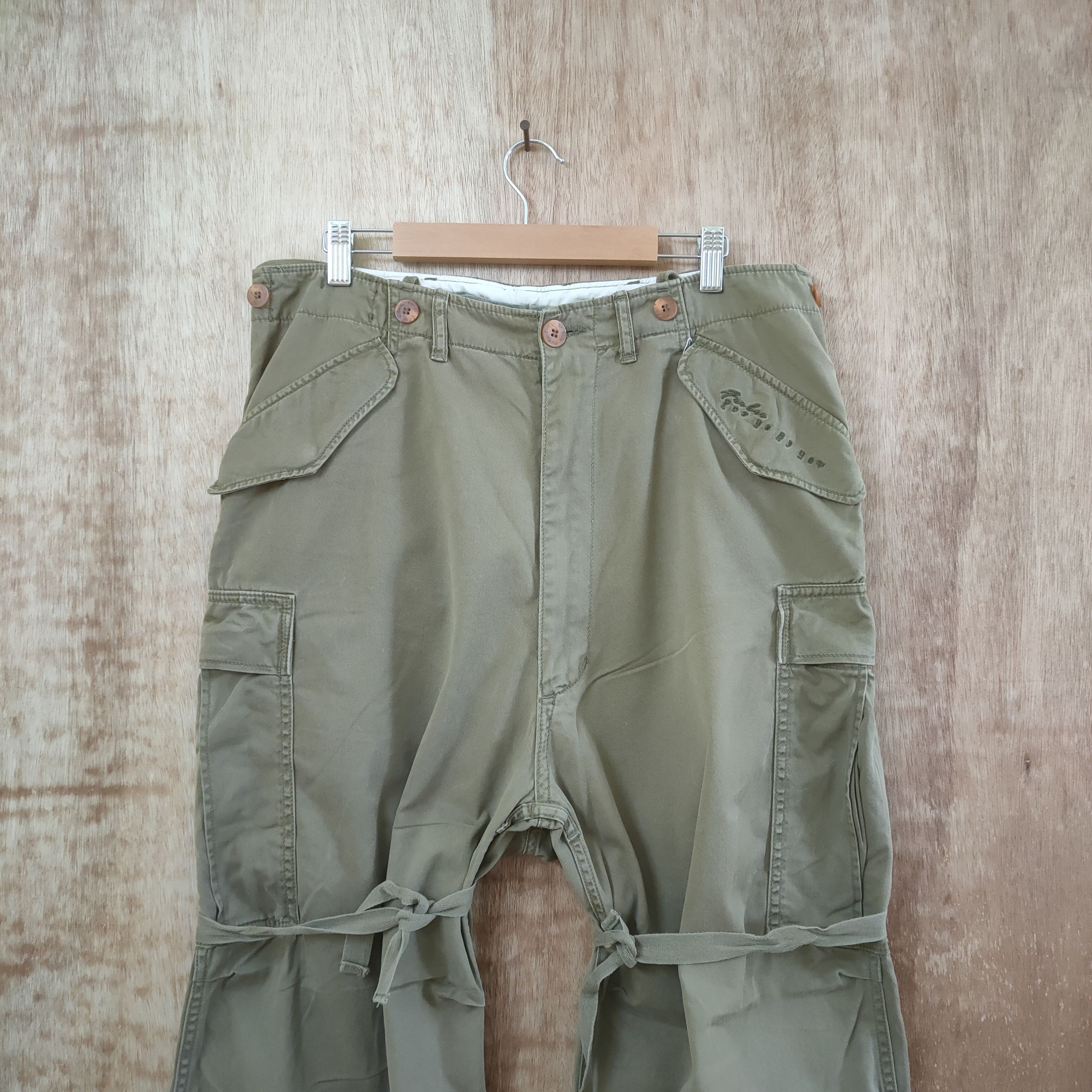 Fubu FUBU FOR US BY US VINTAGE BONDAGE BAGGY CARGO PANTS Size US 34 / EU 50 - 2 Thumbnail