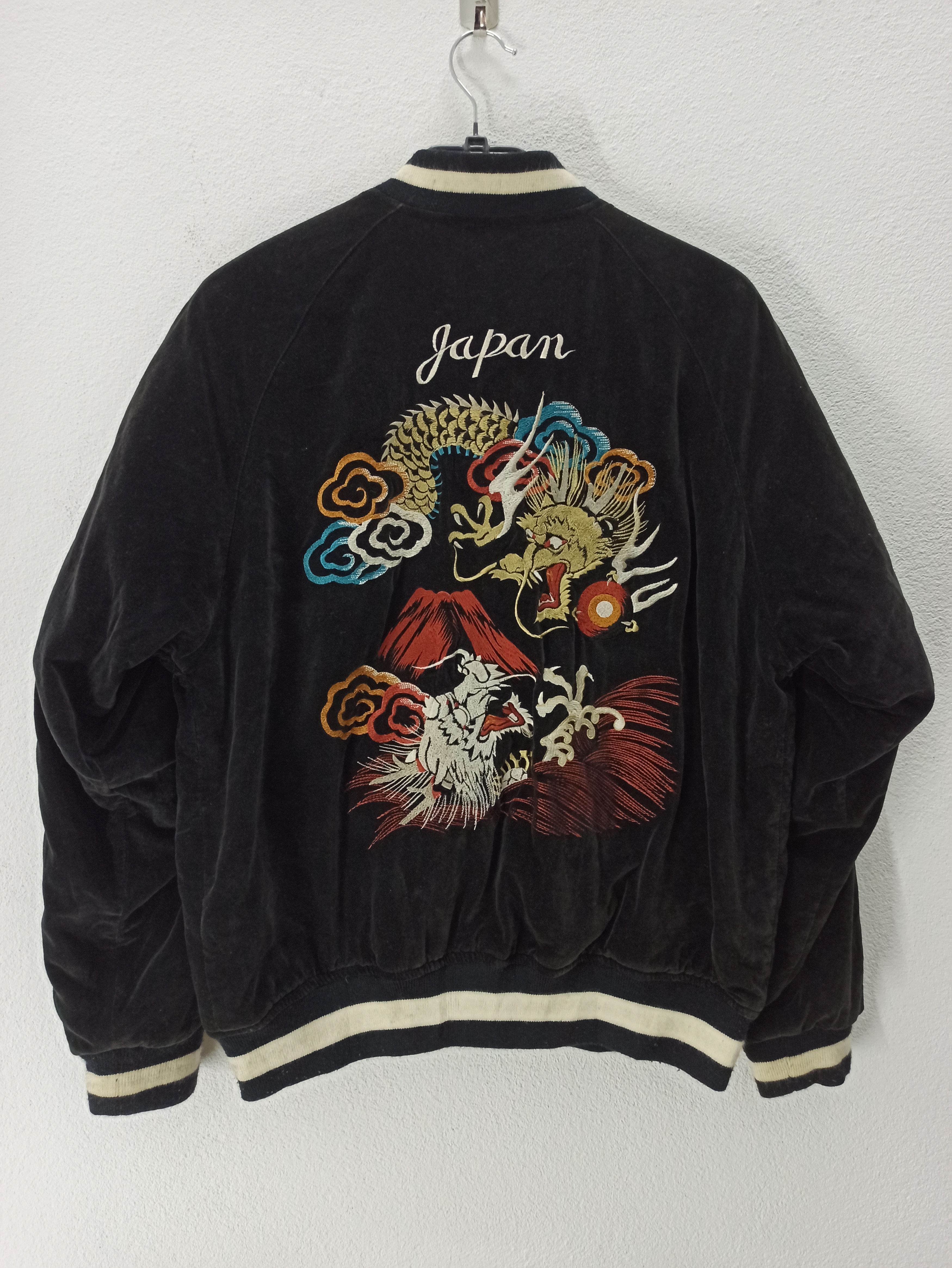 Japanese Brand "Yokosuka Japan" Velvet Sukajan Embroidered Dragon Size US L / EU 52-54 / 3 - 4 Thumbnail