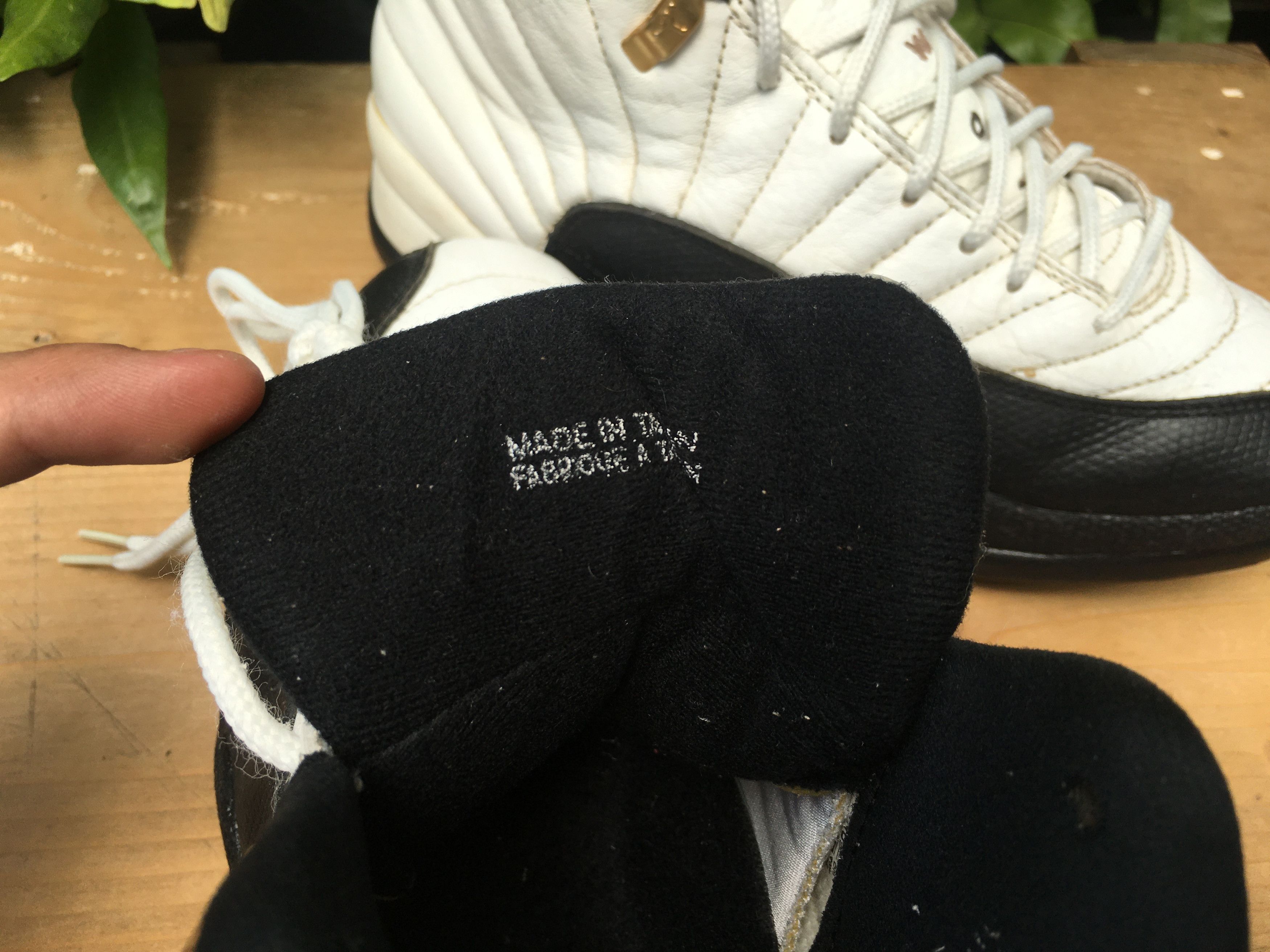 Jordan Brand × Nike × Vintage 🔥 Archive Rare Vintage Nike Air Jordan 12 OG Taxi 1996 Size US 9.5 / EU 42-43 - 13 Thumbnail