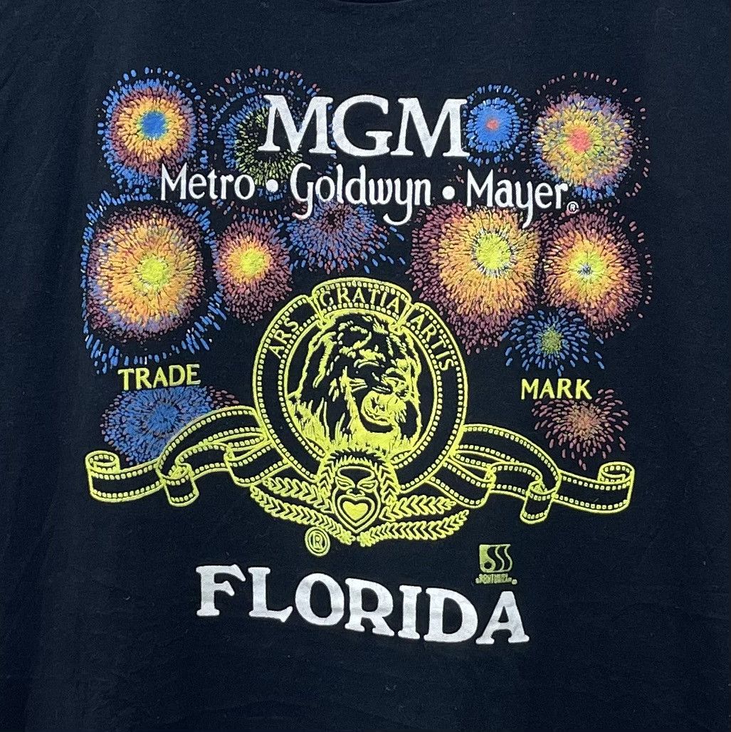 Cartoon Network Vintage 90s MGM Metro Goldwyn Mayer Fireworks Lion T-Shirt Size US XL / EU 56 / 4 - 2 Thumbnail