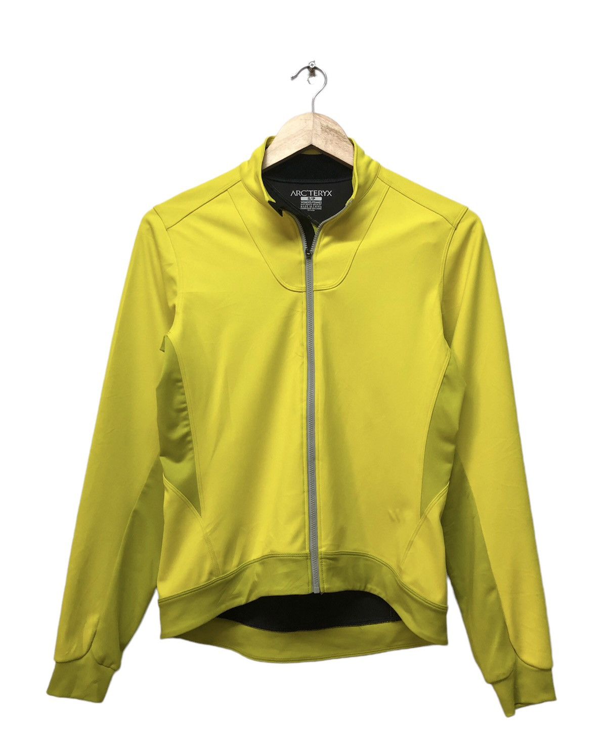 Arc'teryx Arc'Teryx Small Logo Back Windstopper Jackets Women Size S / US 4 / IT 40 - 2 Thumbnail