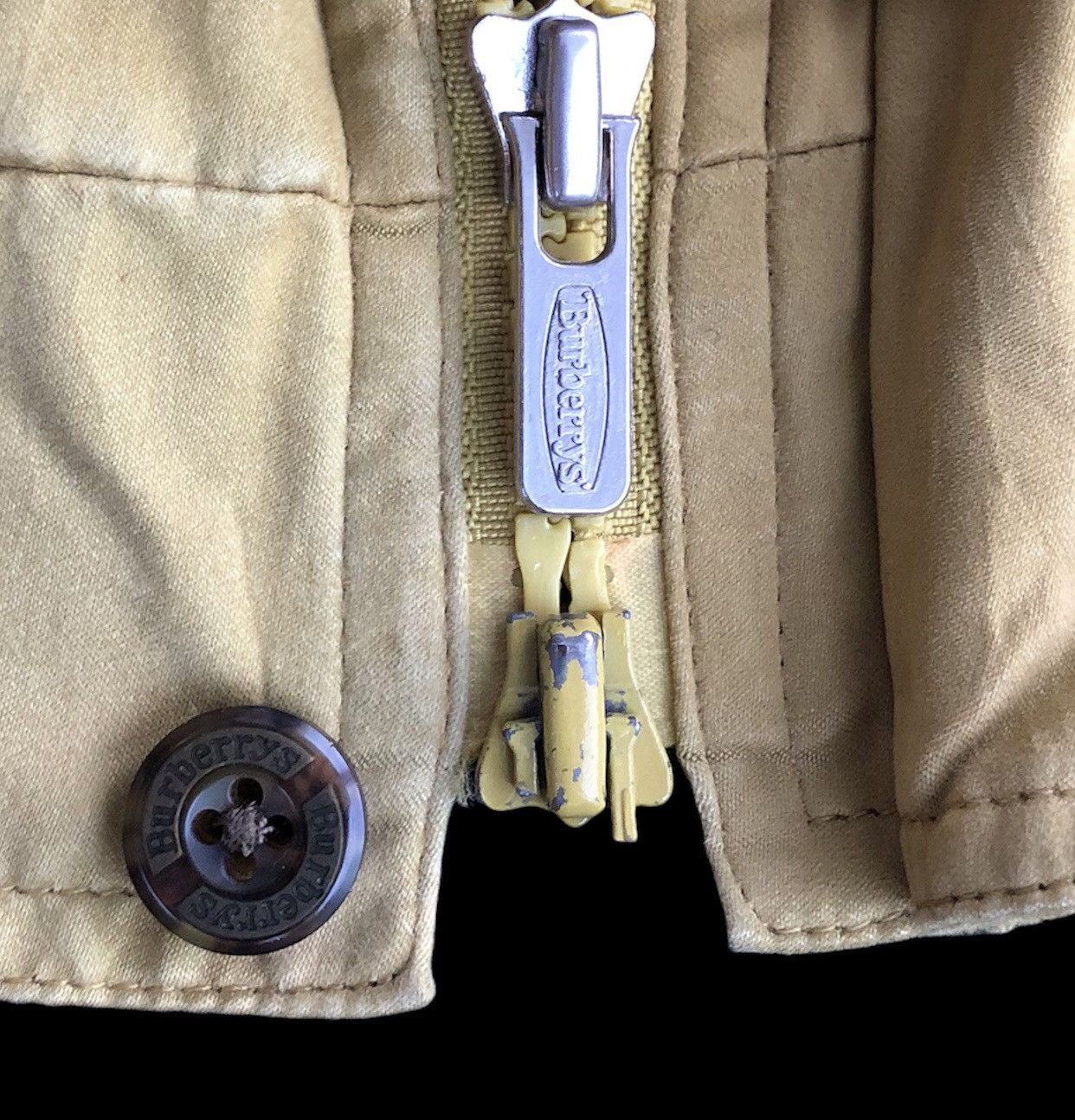 Burberry Vintage Burberrys Embroidered Logo Bomber Jacket Size US L / EU 52-54 / 3 - 11 Thumbnail