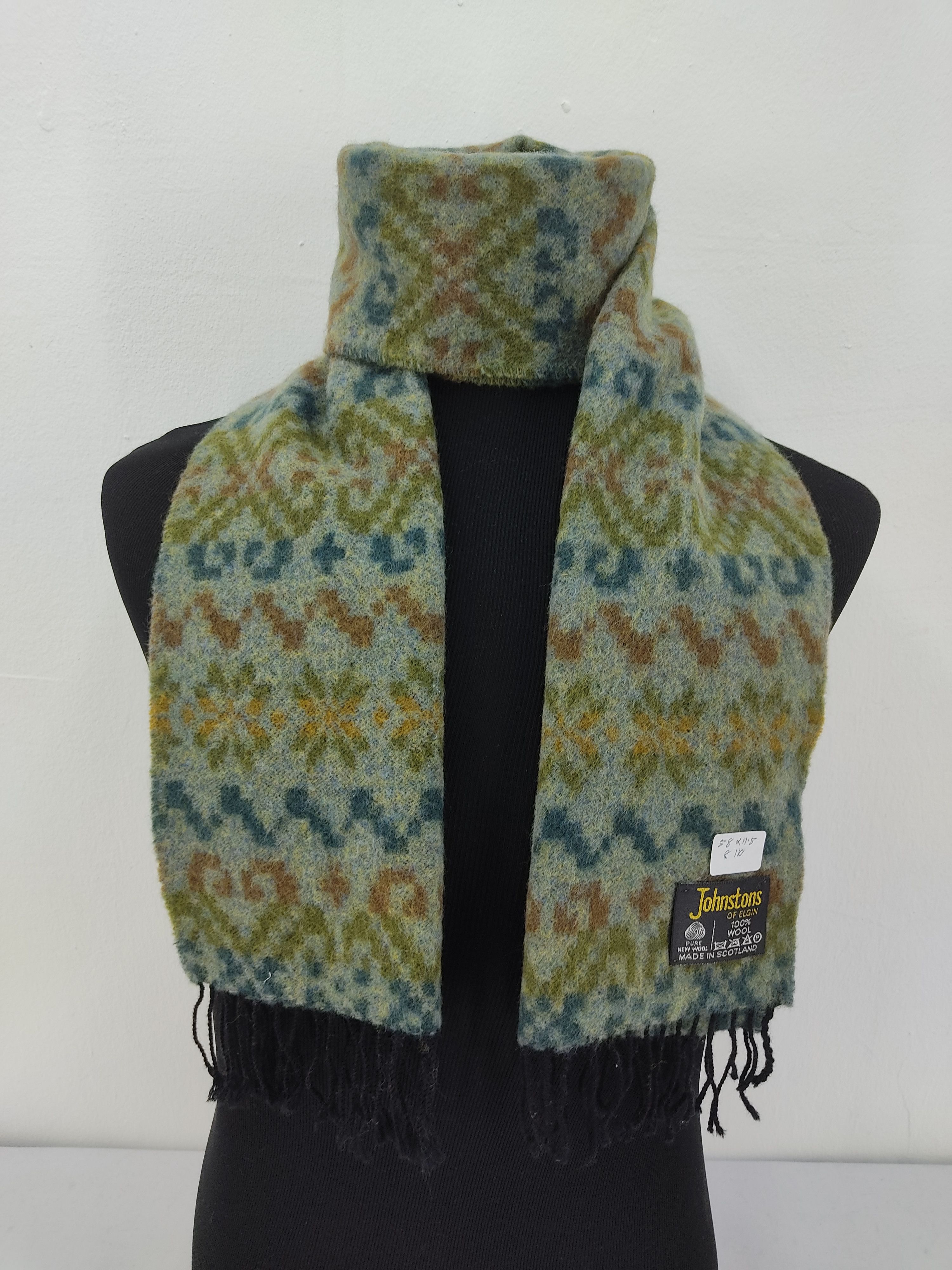Johnstons Of Elgin Johnstons Of Elgin Scarf / Muffler / Neckwear Size ONE SIZE - 1 Thumbnail