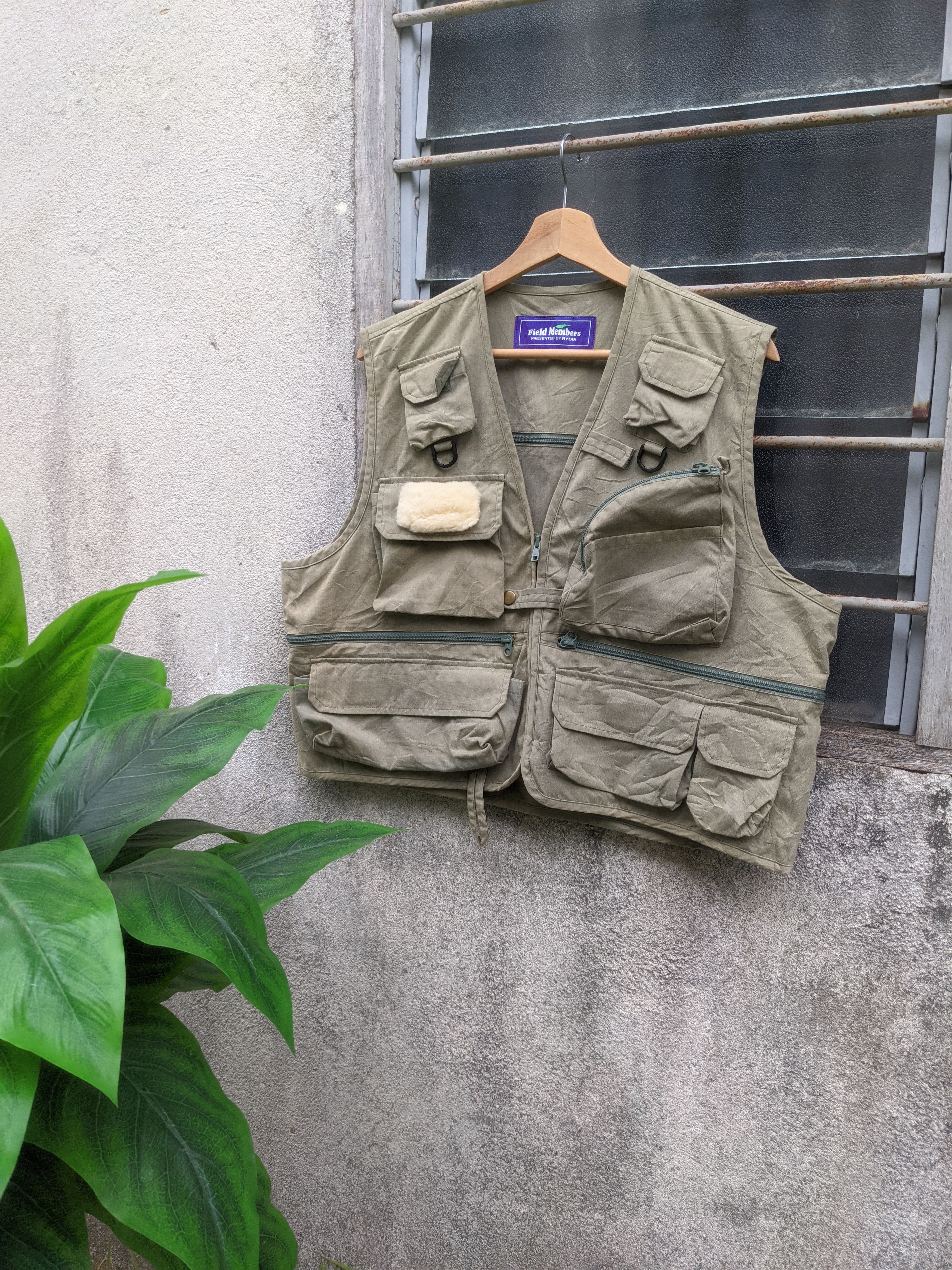 image of Outdoor Life x Tracey Vest Steals Field Members By Ayobi Multipocket Vests in Olive Green (Size Lar