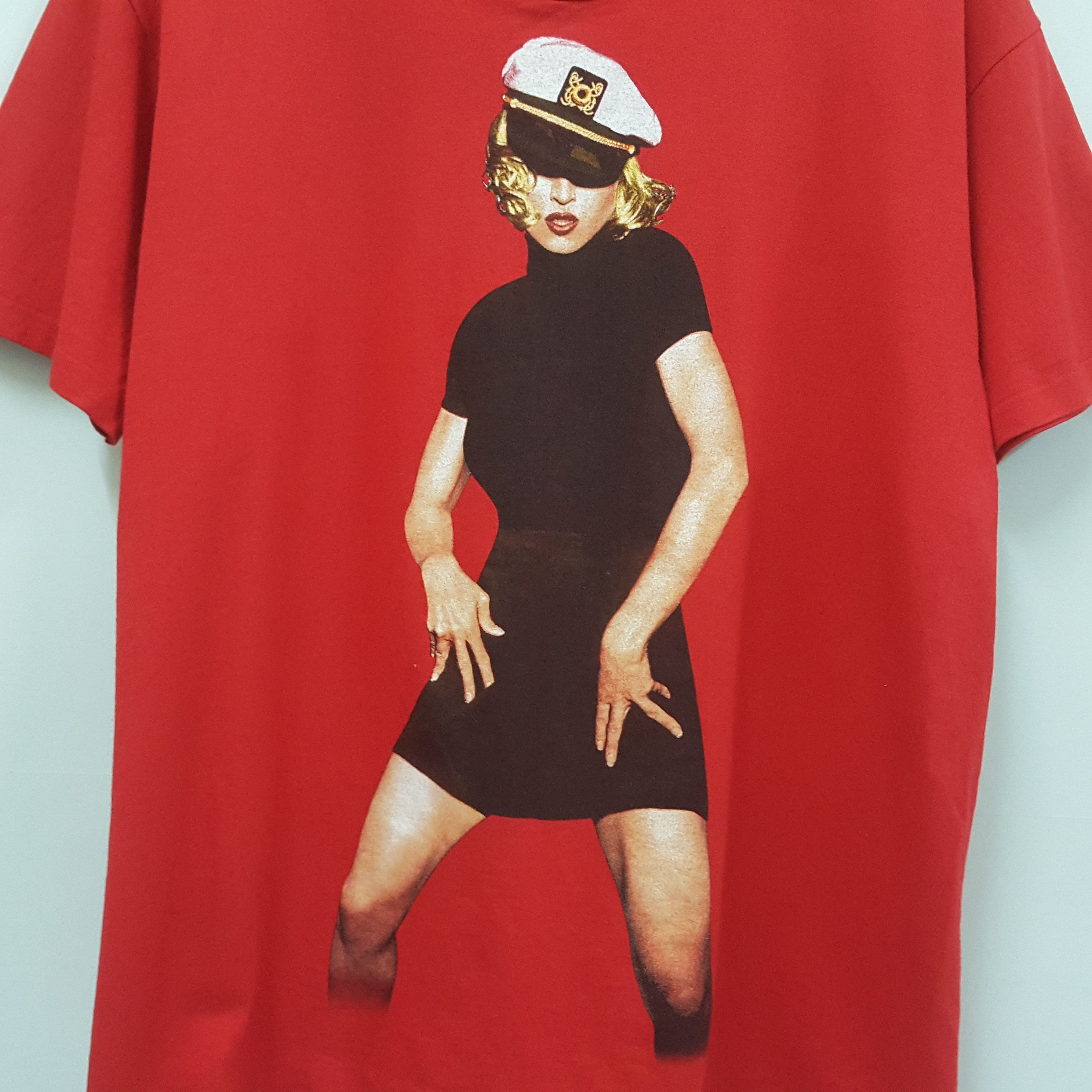 Band Tees × Vintage Vintage 90's MADONNA the Girlie Show Queen of Pop tees USA Size US L / EU 52-54 / 3 - 6 Thumbnail