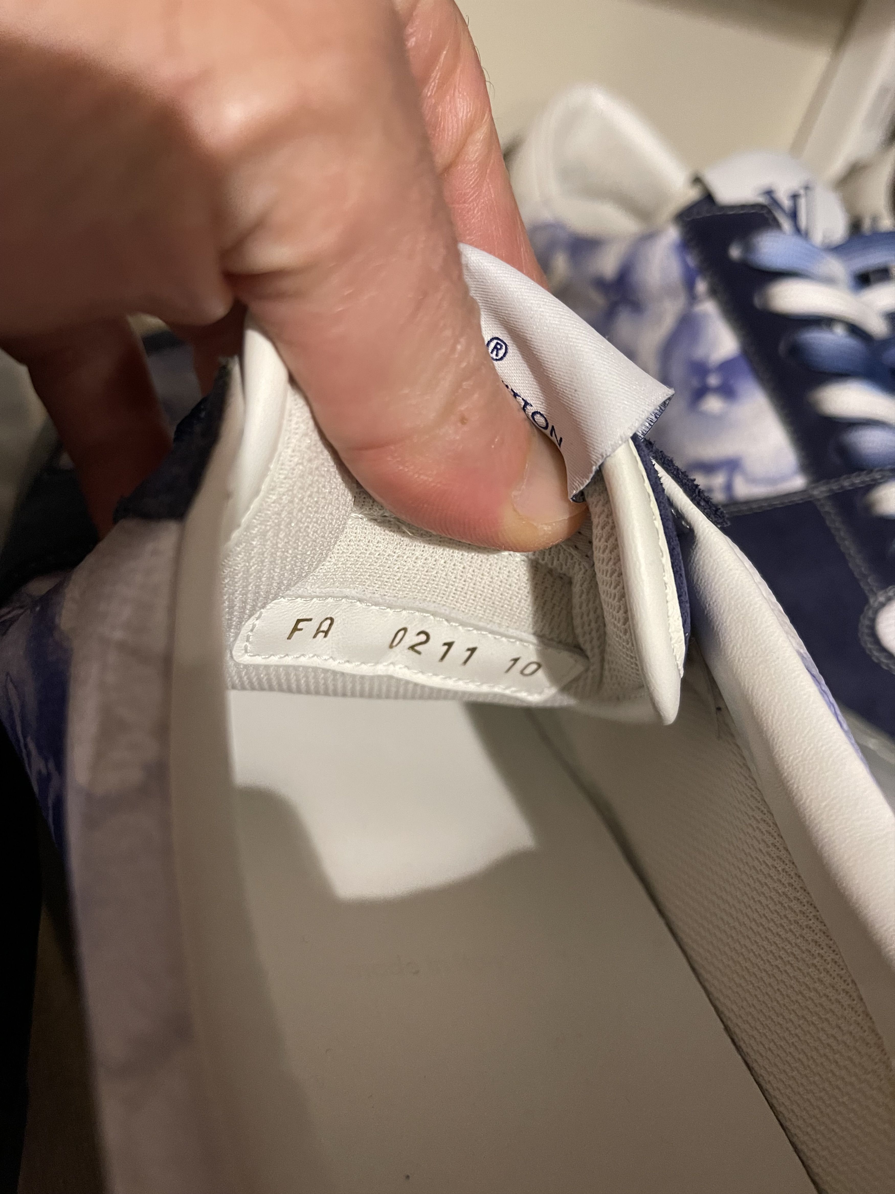 Louis Vuitton Ollie Watercolor Monogram Size US 11 / EU 44 - 4 Thumbnail