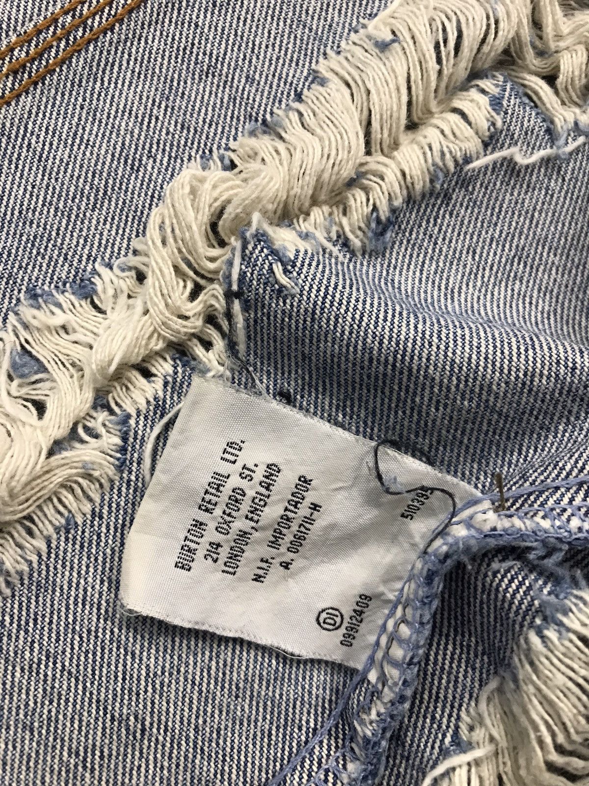 Japanese Brand Vintage Nico Distressed Denim Button Up Design Size US XXL / EU 58 / 5 - 17 Thumbnail