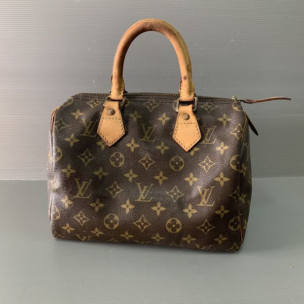 Louis Vuitton 💥🔥FAST SALE🔥💥Authentic Louis Vuitton Speedy 25 Bag