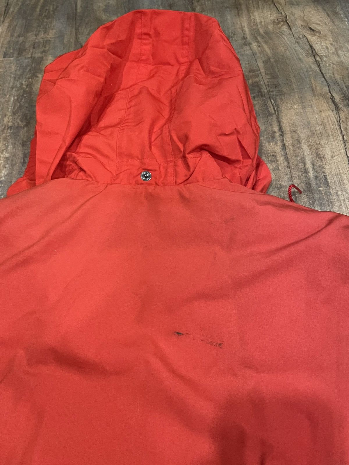 Moncler Vintage Moncler Grenoble Red Down Puffer Jacket Logo ASICS Size US S / EU 44-46 / 1 - 11 Thumbnail