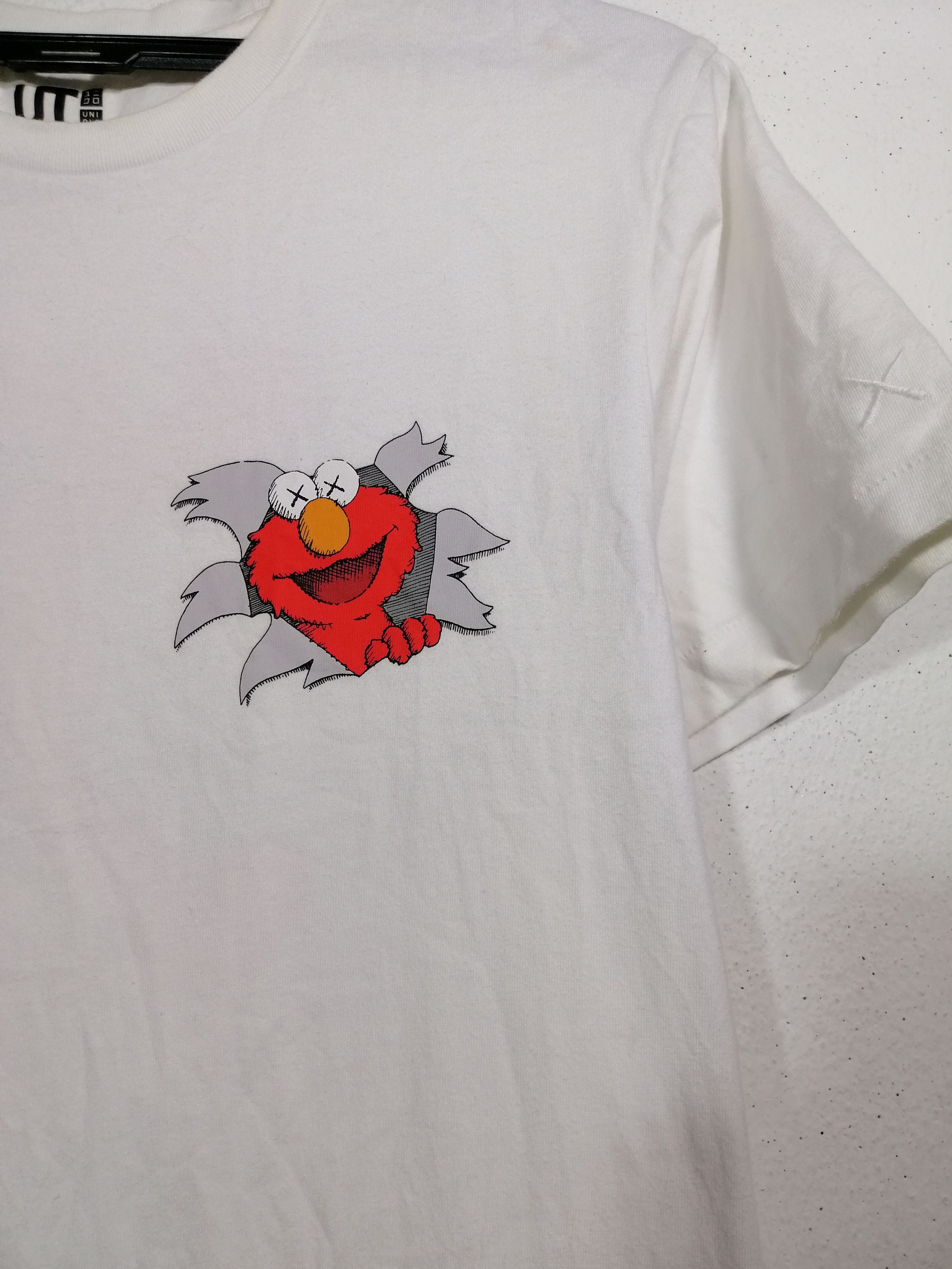 Japanese Brand × Kaws KAWS X SESAME STREET X UNIQLO Size US M / EU 48-50 / 2 - 8 Thumbnail