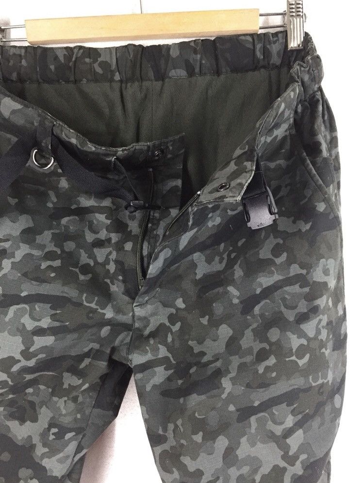 Uniqlo Uniqlo Night Camouflage Parachute Outdoor Jogger Size US 30 / EU 46 - 4 Thumbnail