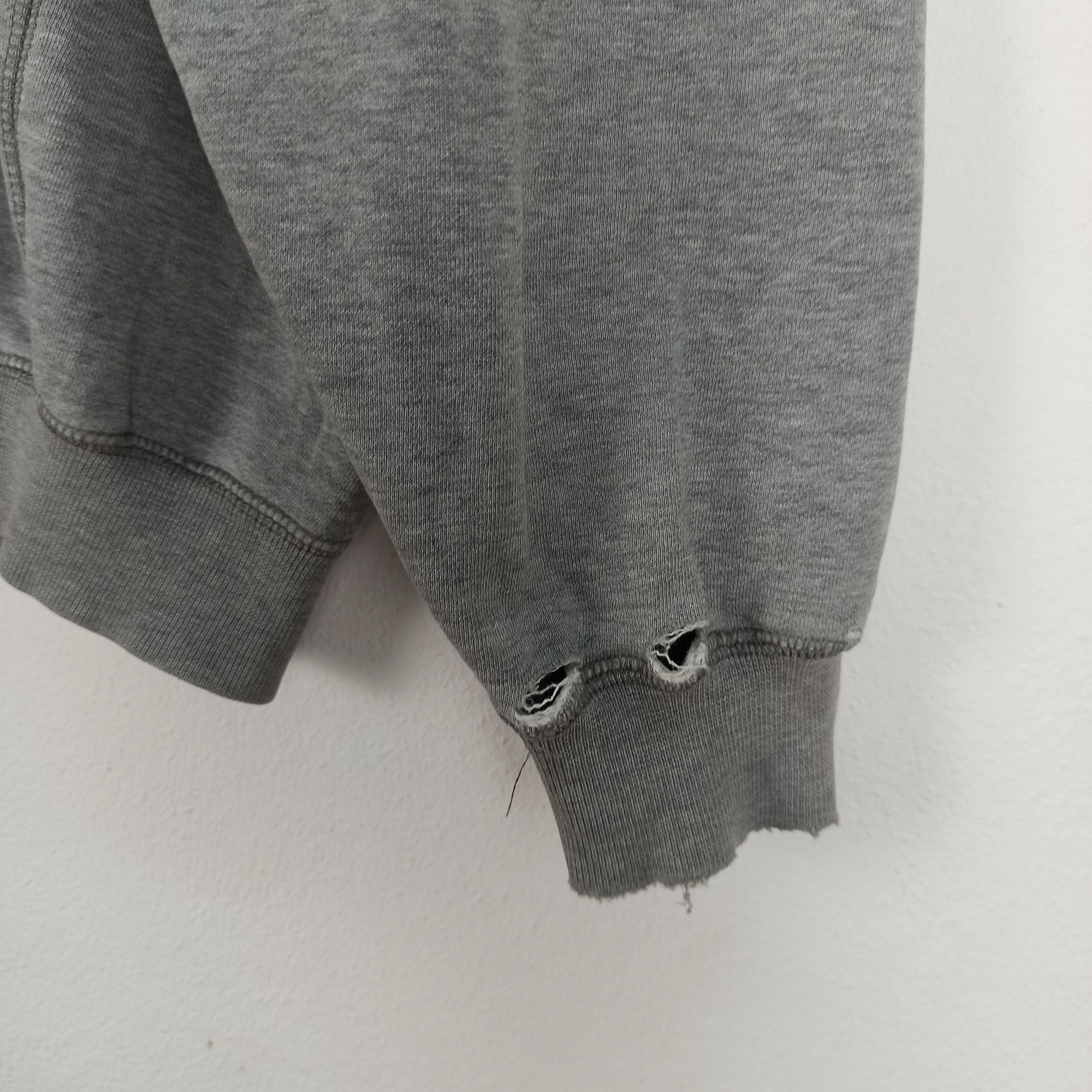 Adidas 🔥STEALS🔥 Distressed Adidas Sweatshirt Spell Out Logo Size US M / EU 48-50 / 2 - 7 Thumbnail