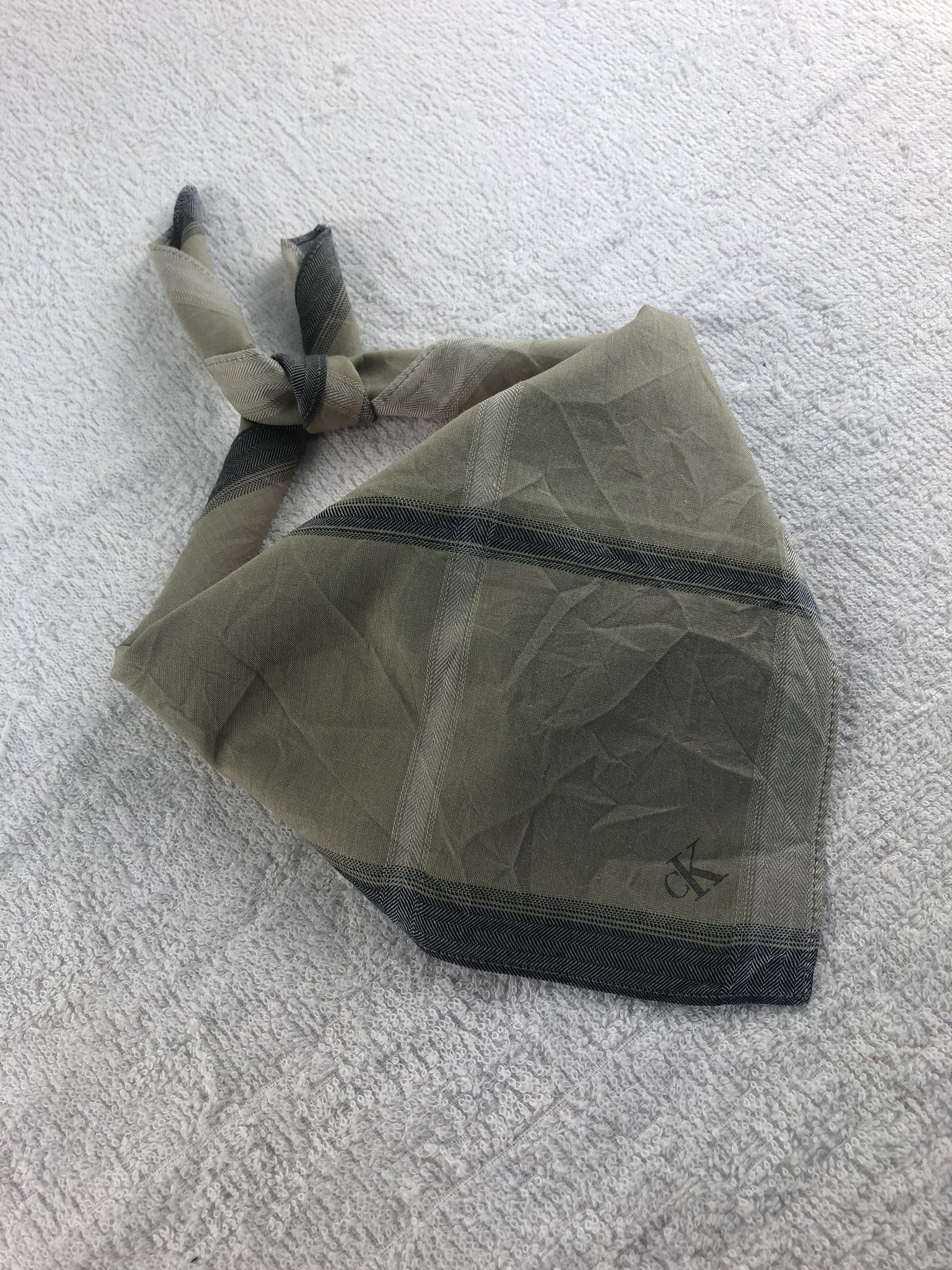 Calvin Klein Calvin Klein Handkerchief / Bandana / Neckerchief C244 Size ONE SIZE - 2 Thumbnail