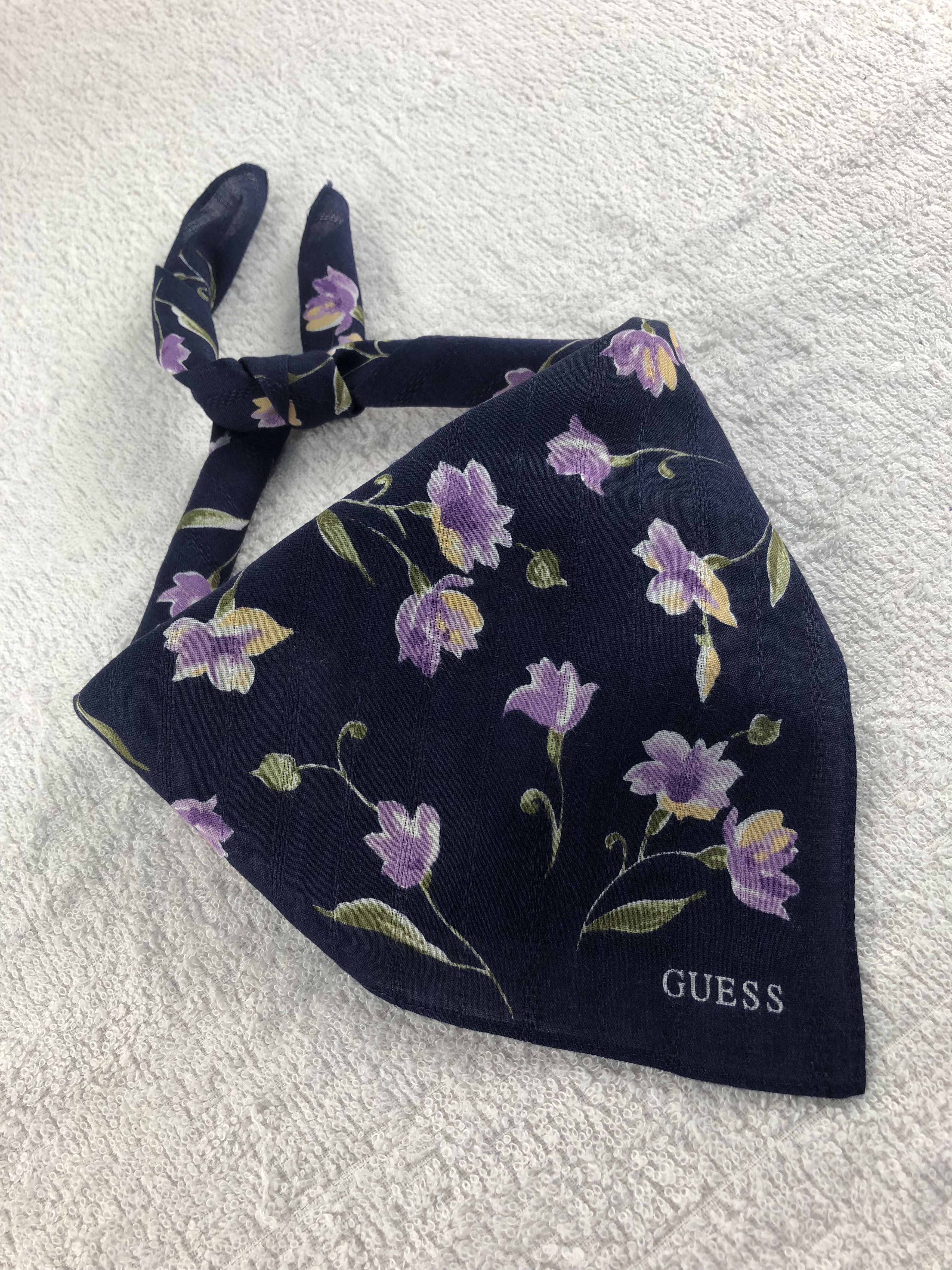 Guess Guess Handkerchief / Bandana / Neckerchief C240 Size ONE SIZE - 2 Thumbnail