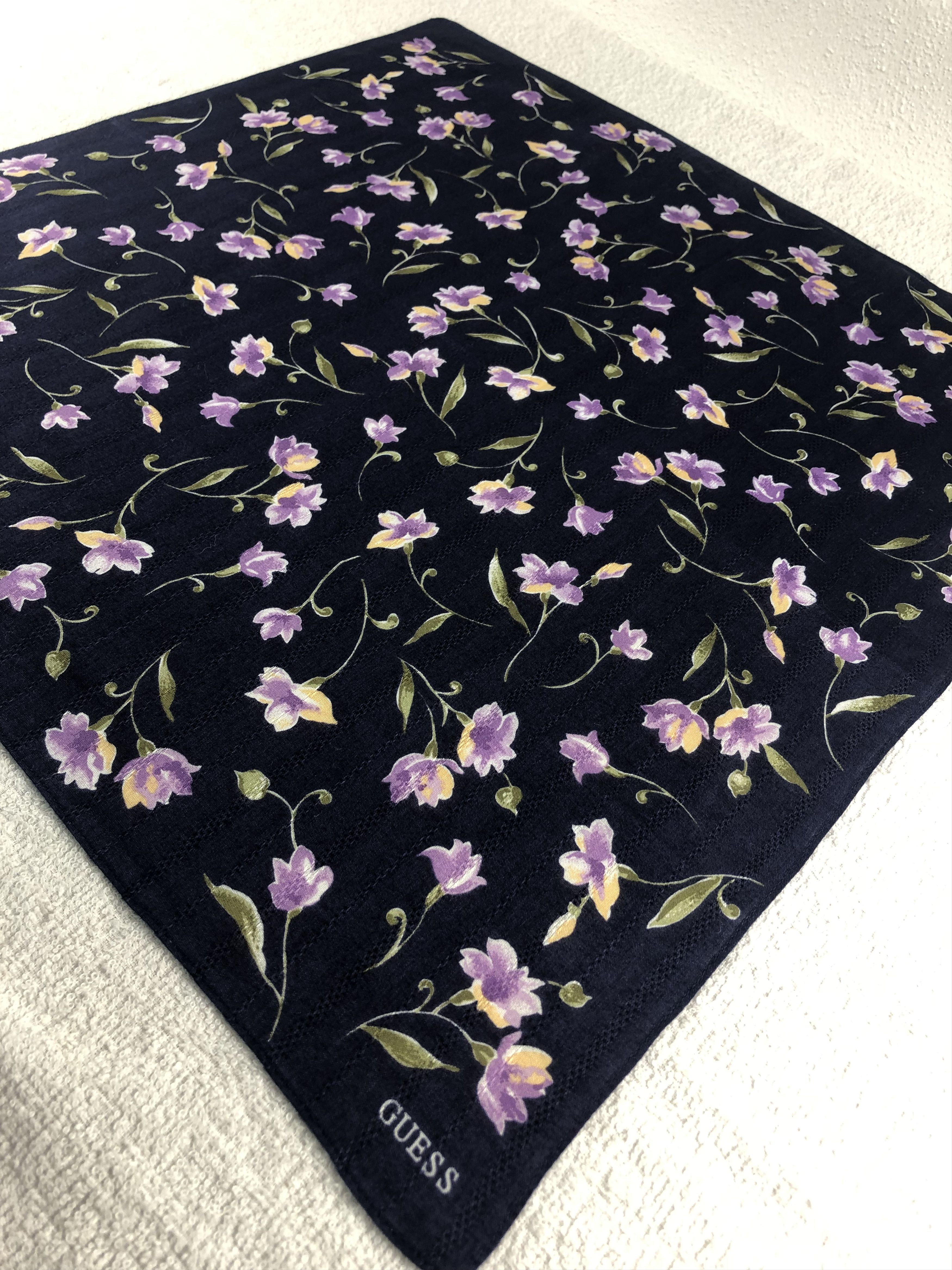 Guess Guess Handkerchief / Bandana / Neckerchief C240 Size ONE SIZE - 4 Thumbnail