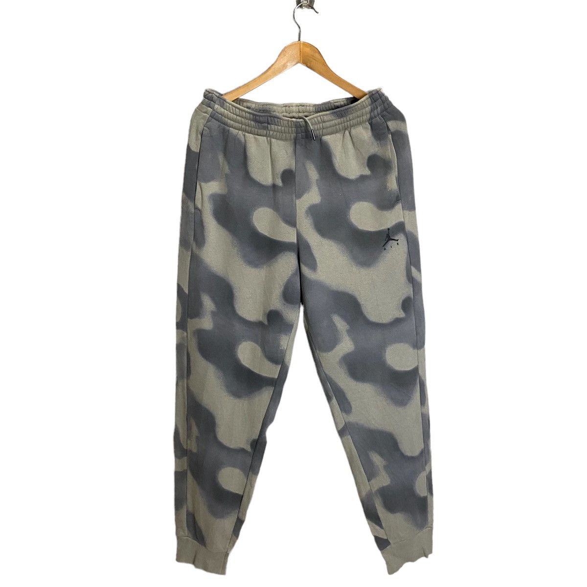 Nike Nike Air Jordan jogger pant Size US 33 - 7 Thumbnail