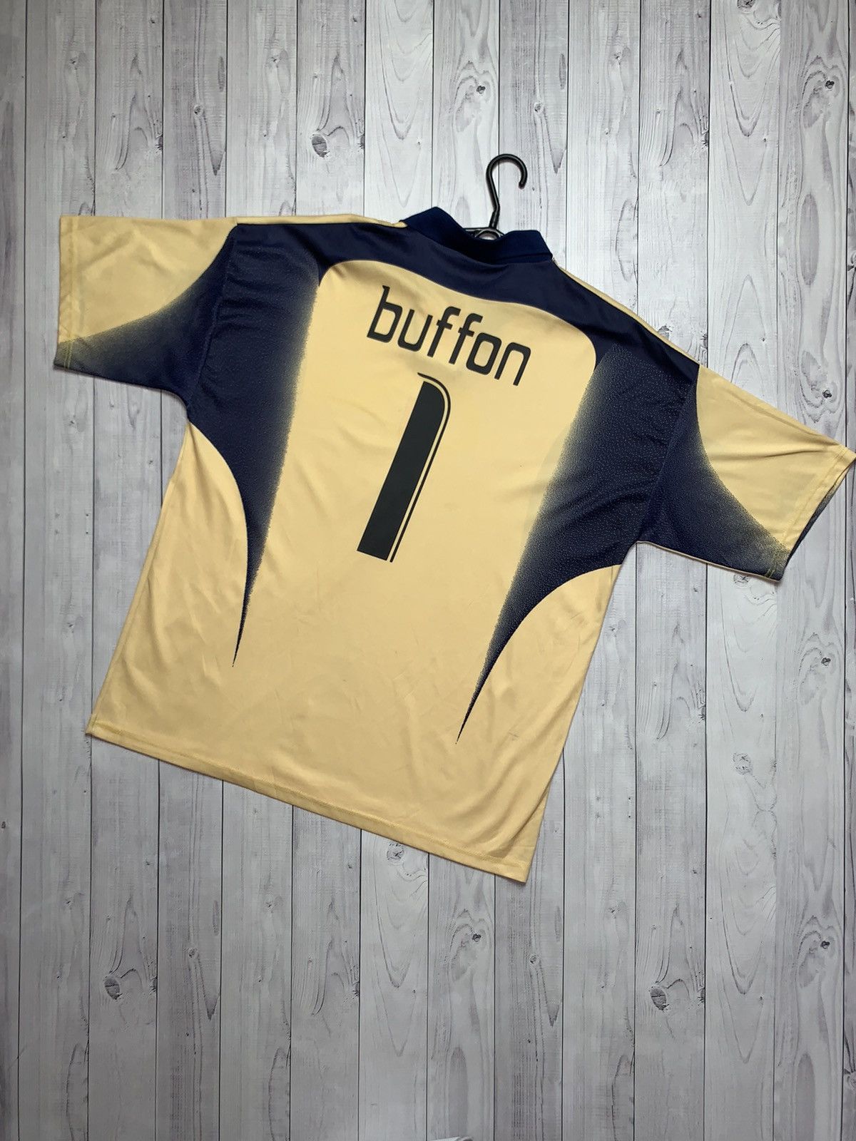 Vintage Vintage Buffon Soccer jersey goalkeeper gold Italy size XL ...