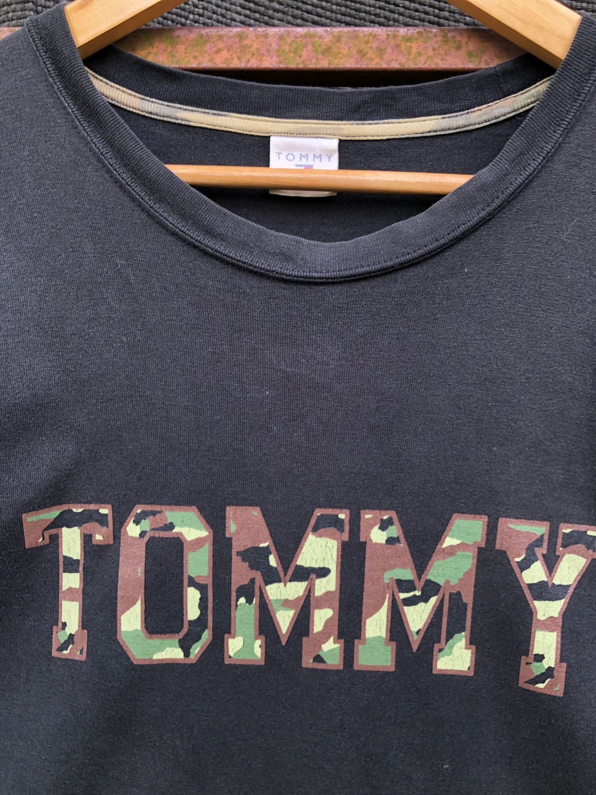 Japanese Brand Tommy camo print logo Size US XL / EU 56 / 4 - 3 Thumbnail