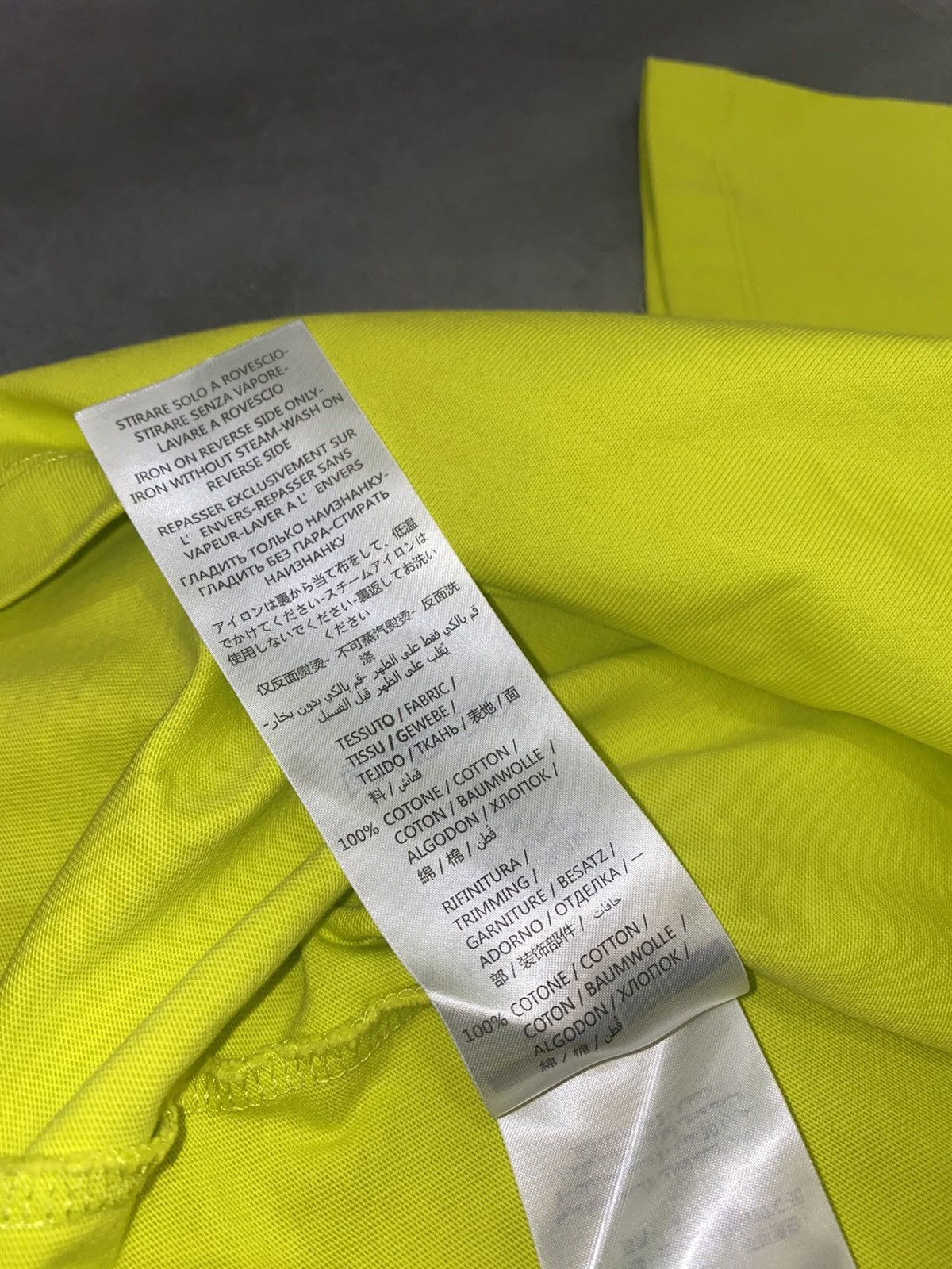 Alexander McQueen SS19 Alexander McQueen Planet Logo Yellow T-Shirt Size US M / EU 48-50 / 2 - 13 Thumbnail