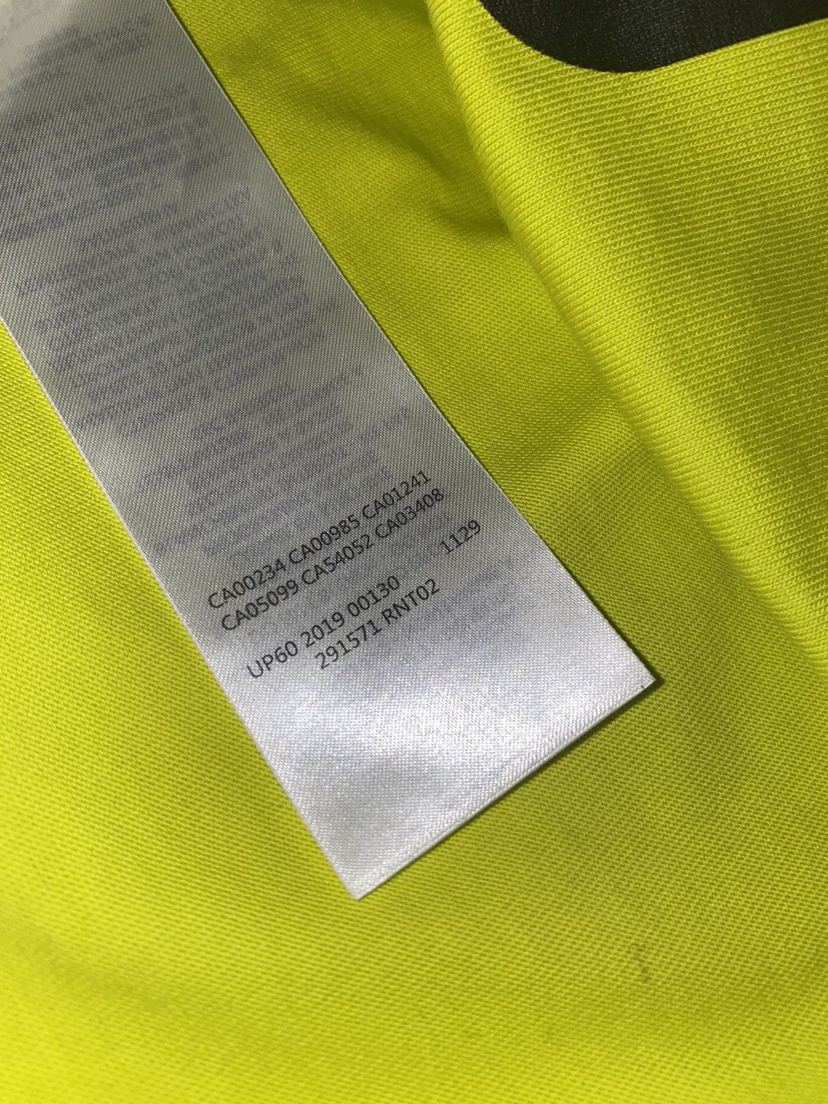 Alexander McQueen SS19 Alexander McQueen Planet Logo Yellow T-Shirt Size US M / EU 48-50 / 2 - 14 Thumbnail