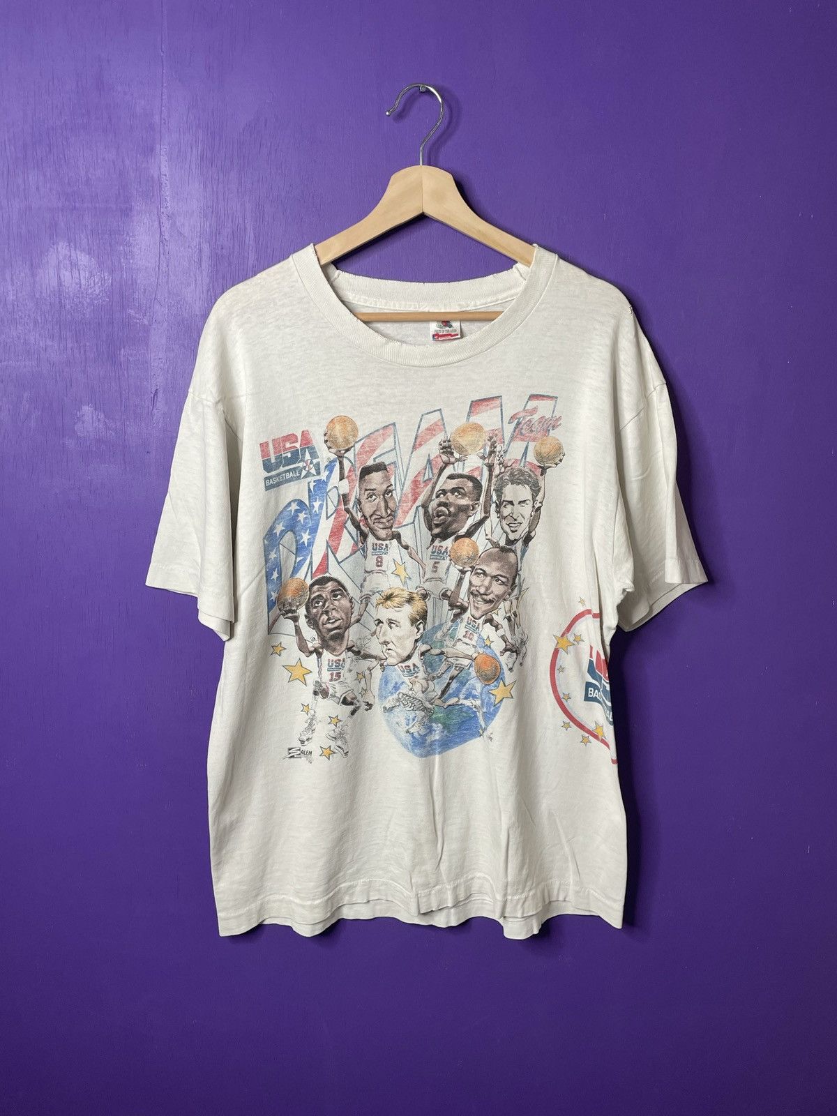 NBA × Vintage Vintage 1992 USA Dream team wrap around print t-shirt Size US XL / EU 56 / 4 - 1 Thumbnail
