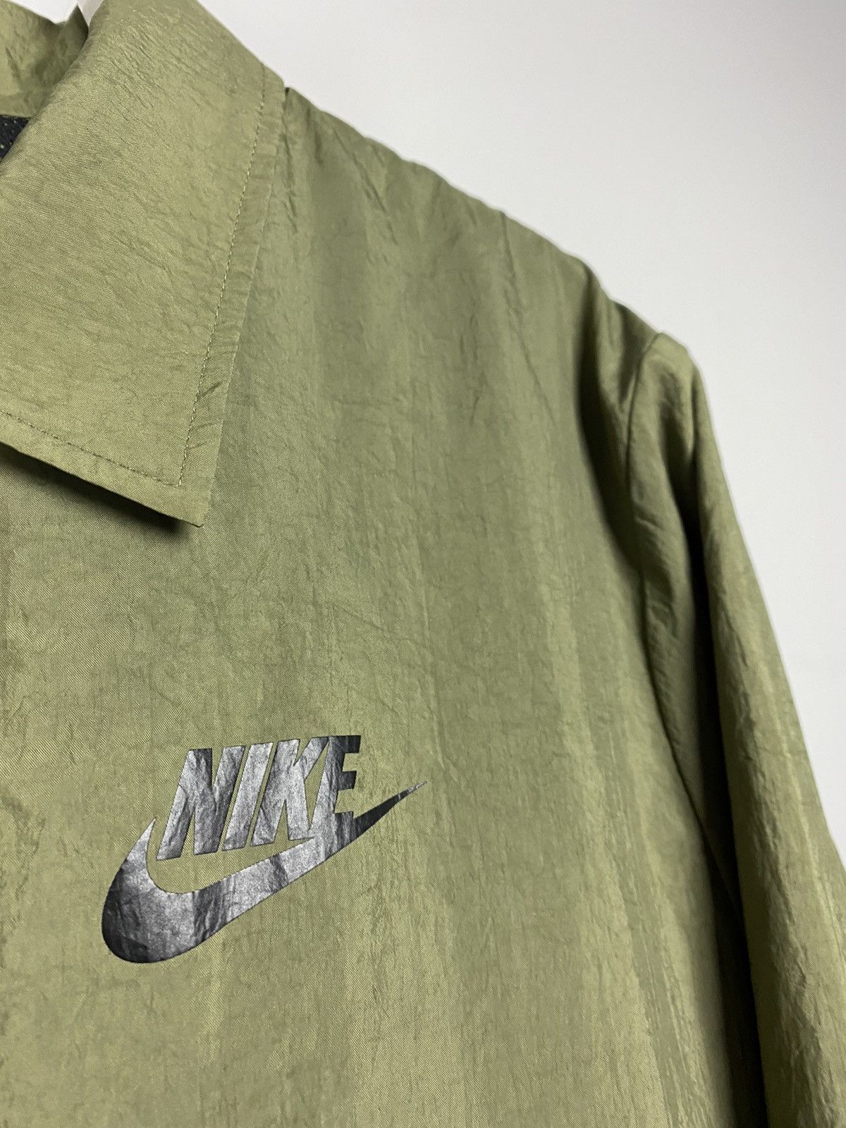 Nike Nike big swoosh olive nylon jacket Size US XL / EU 56 / 4 - 5 Thumbnail