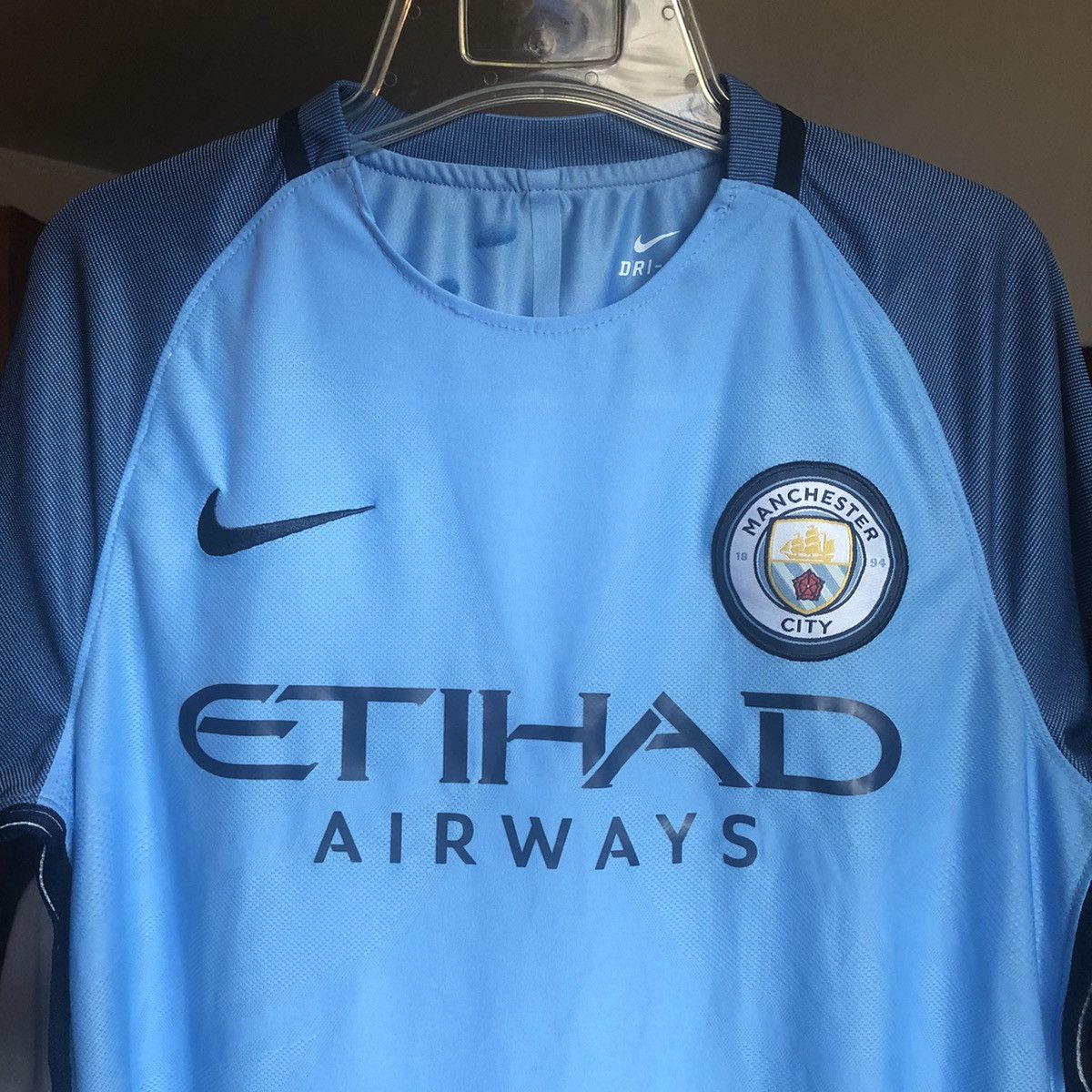 Nike Vintage Nike Manchester City Home Stadium Soccer Jersey 2016 Size US M / EU 48-50 / 2 - 1 Thumbnail