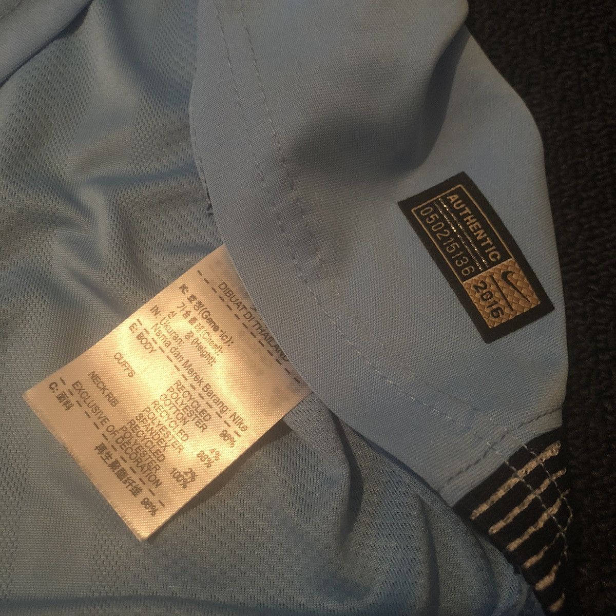 Nike Vintage Nike Manchester City Home Stadium Soccer Jersey 2016 Size US M / EU 48-50 / 2 - 6 Thumbnail
