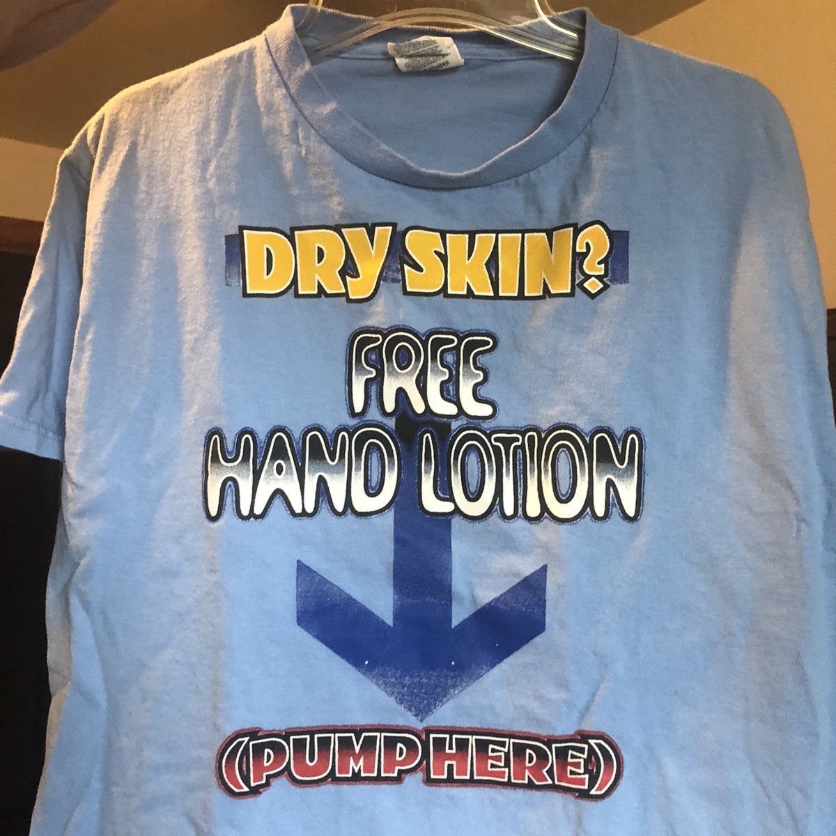 Other Vintage 2000s Dry Skin Free Hand Lotion Pump Here Parody Tee Size US M / EU 48-50 / 2 - 4 Thumbnail