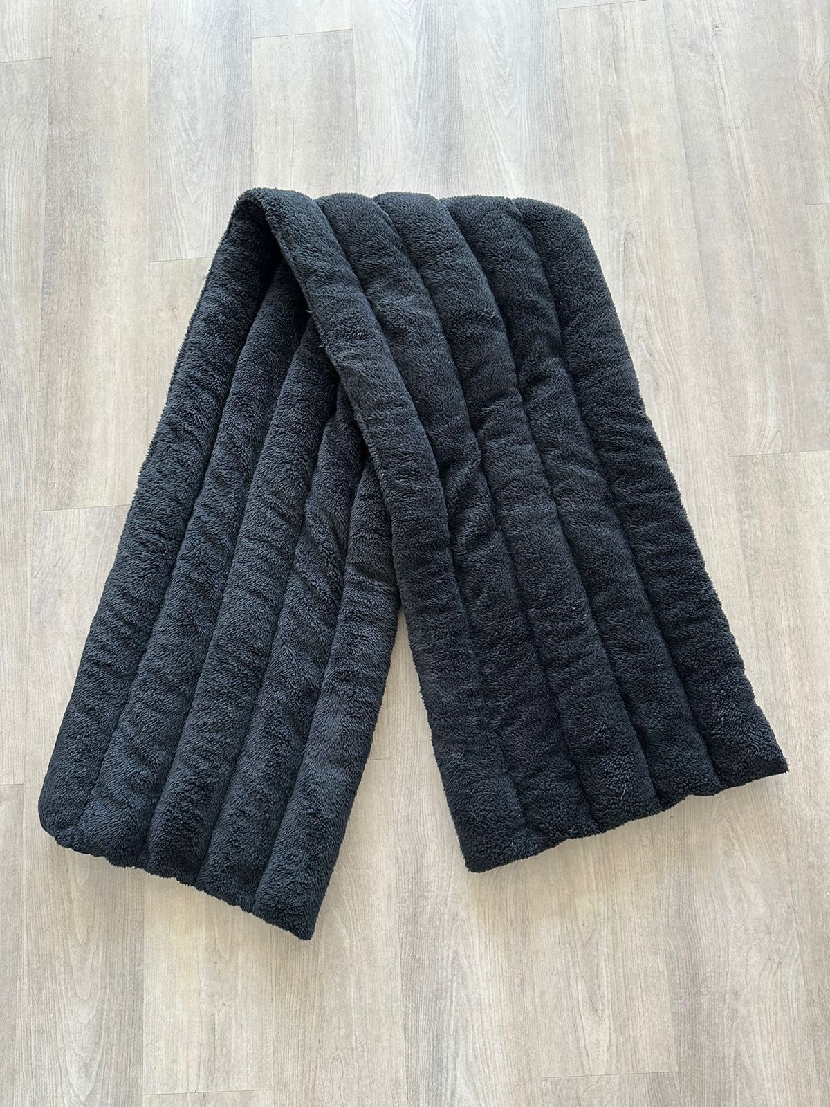 VALUE🔥Balenciaga Stripped Fake Fur Scarf