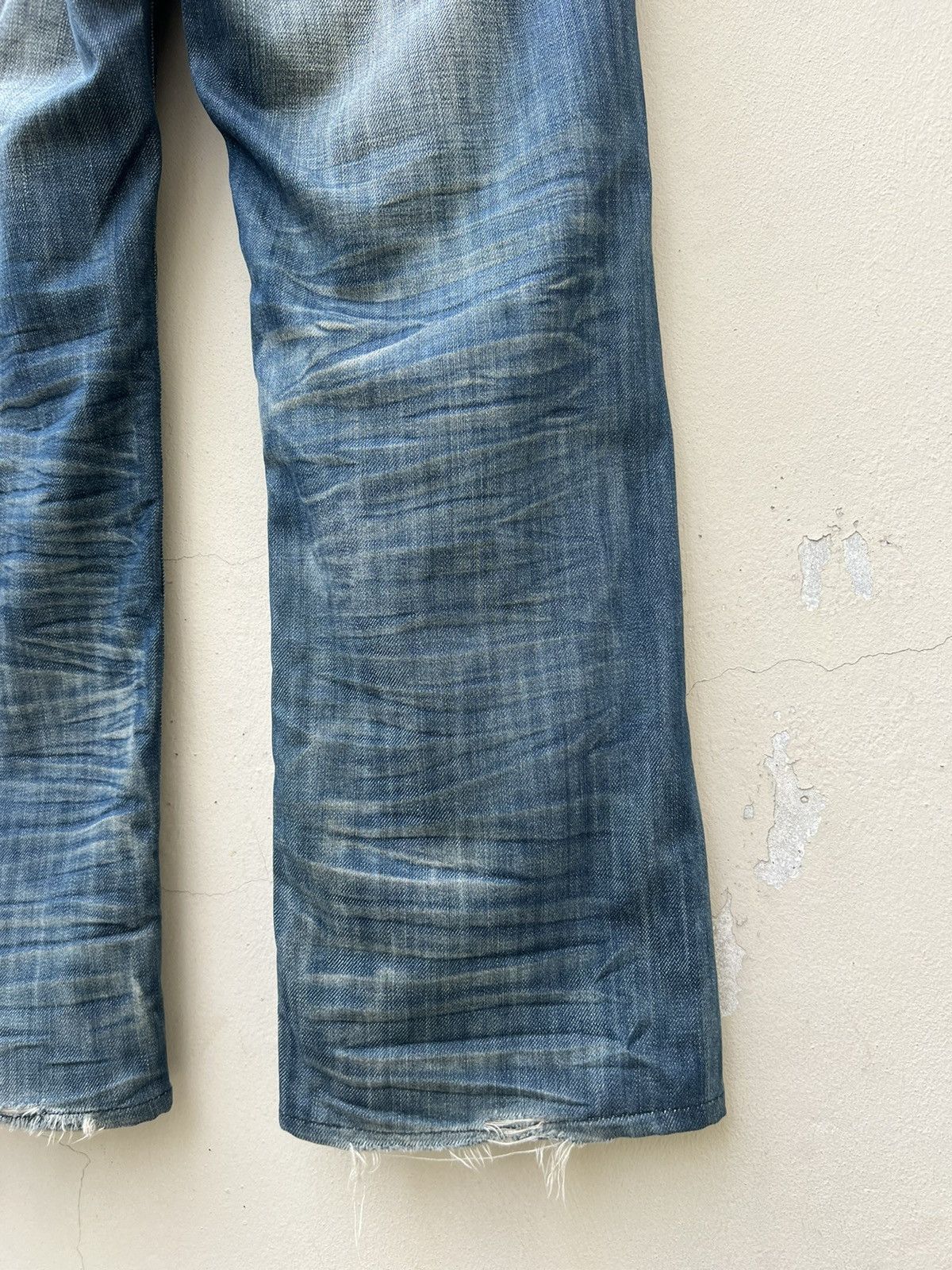 Robins Jeans Robin’s Jeans Distress Fade Blue Denim Wide Leg Jeans Size US 32 / EU 48 - 23 Thumbnail