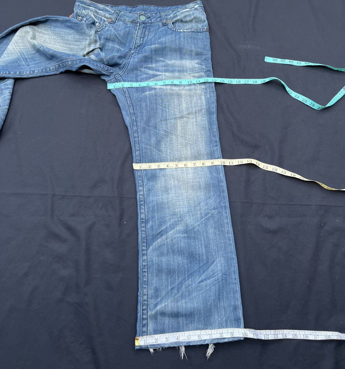 Robins Jeans Robin’s Jeans Distress Fade Blue Denim Wide Leg Jeans Size US 32 / EU 48 - 3 Thumbnail