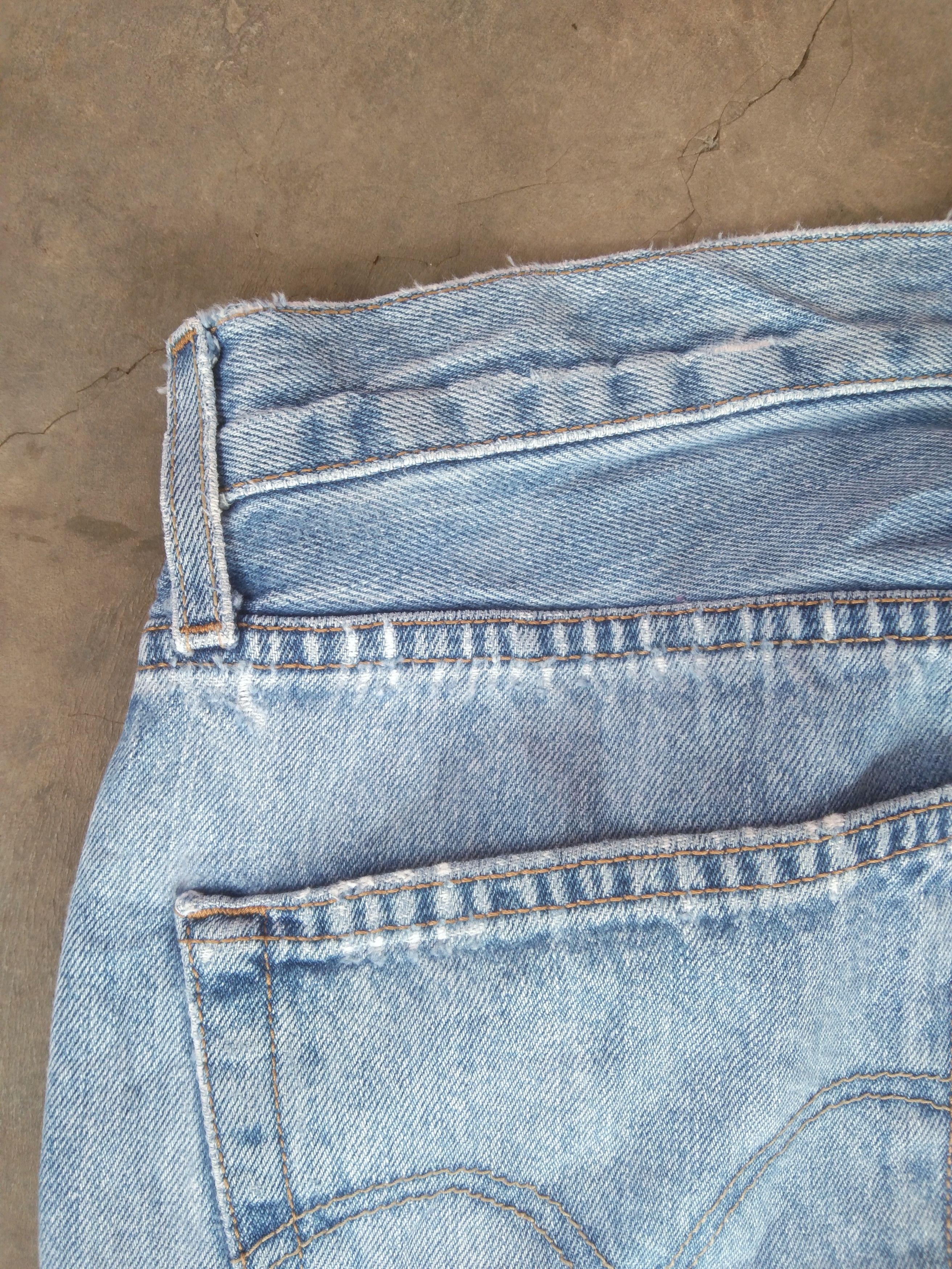 Levi's × Vintage Vintage Levis 501 Light Wash Distressed Jeans 34x31 Size US 34 / EU 50 - 7 Thumbnail